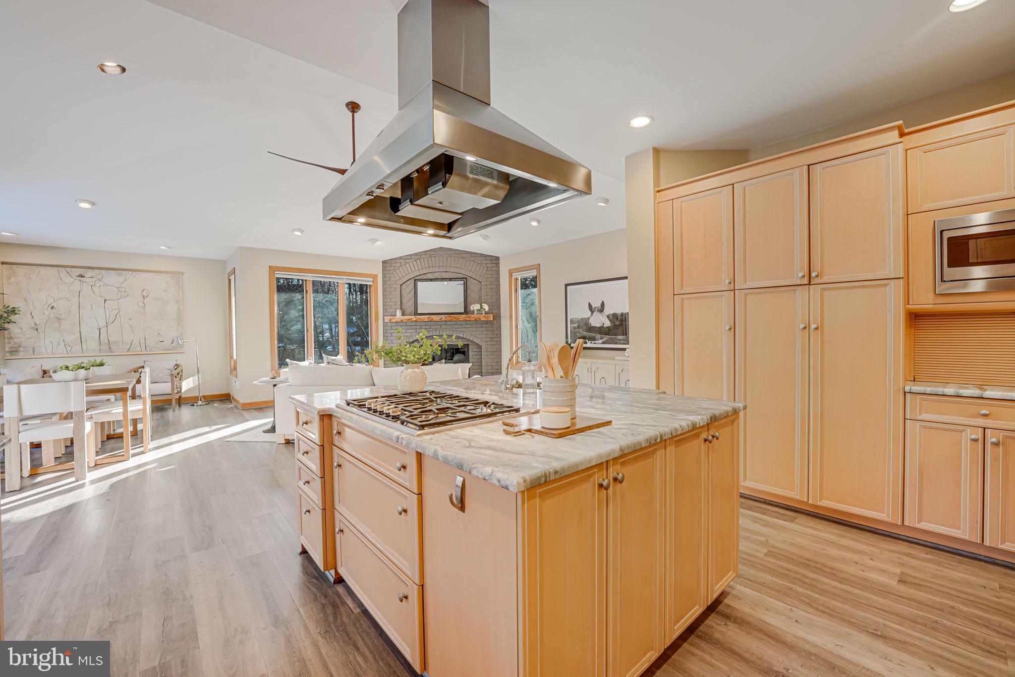 RAVENWOOD - Residential