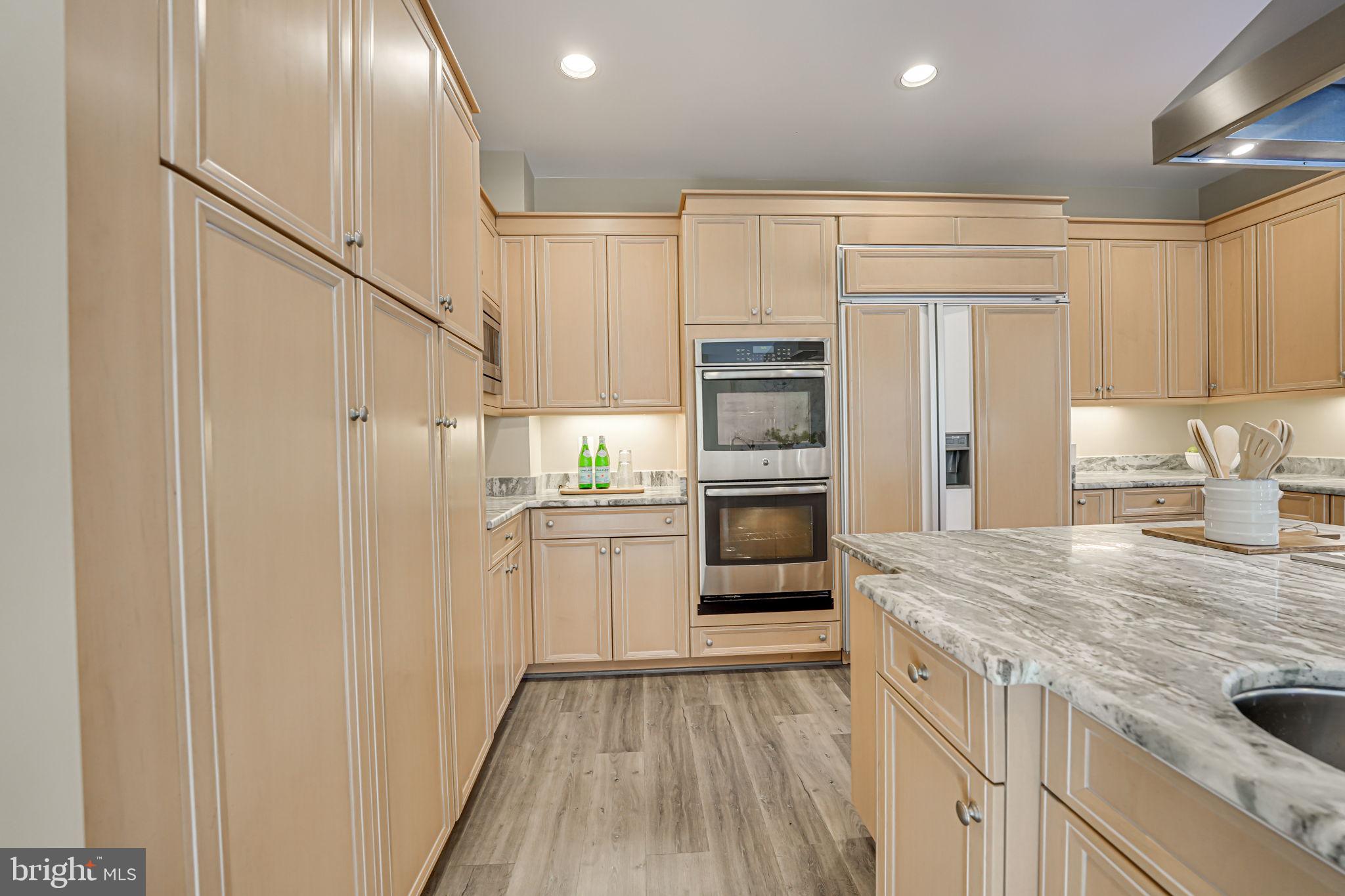 RAVENWOOD - Residential