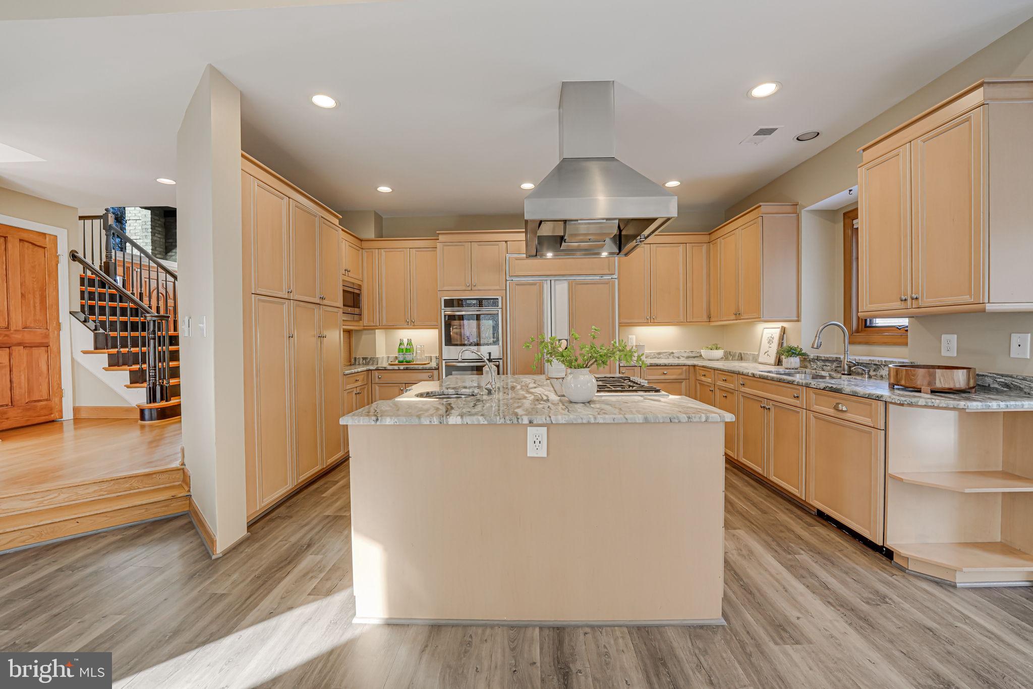 RAVENWOOD - Residential