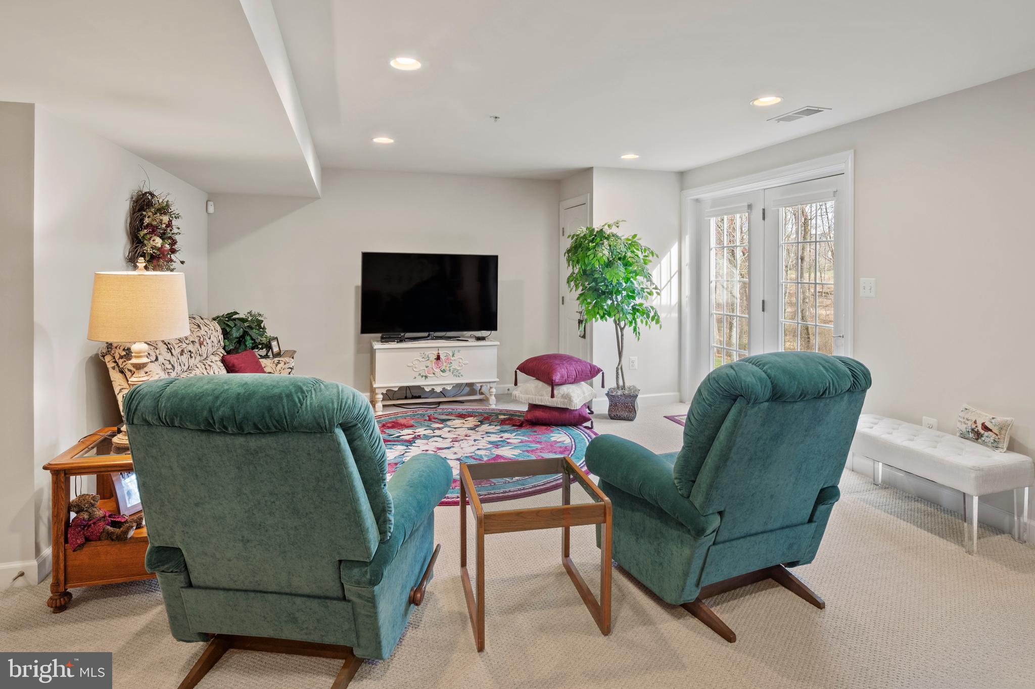 WAVERLY OVERLOOK - Residential