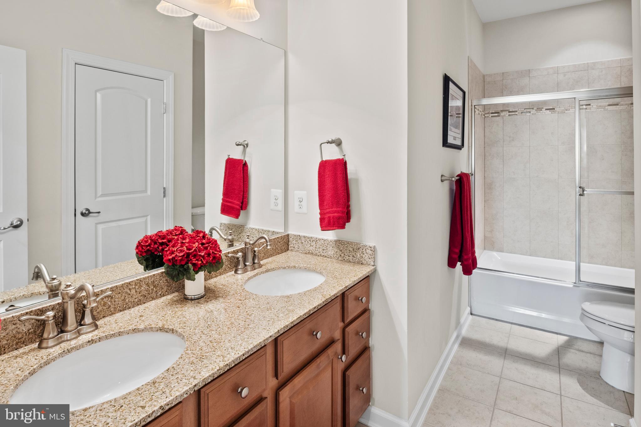 WAVERLY OVERLOOK - Residential