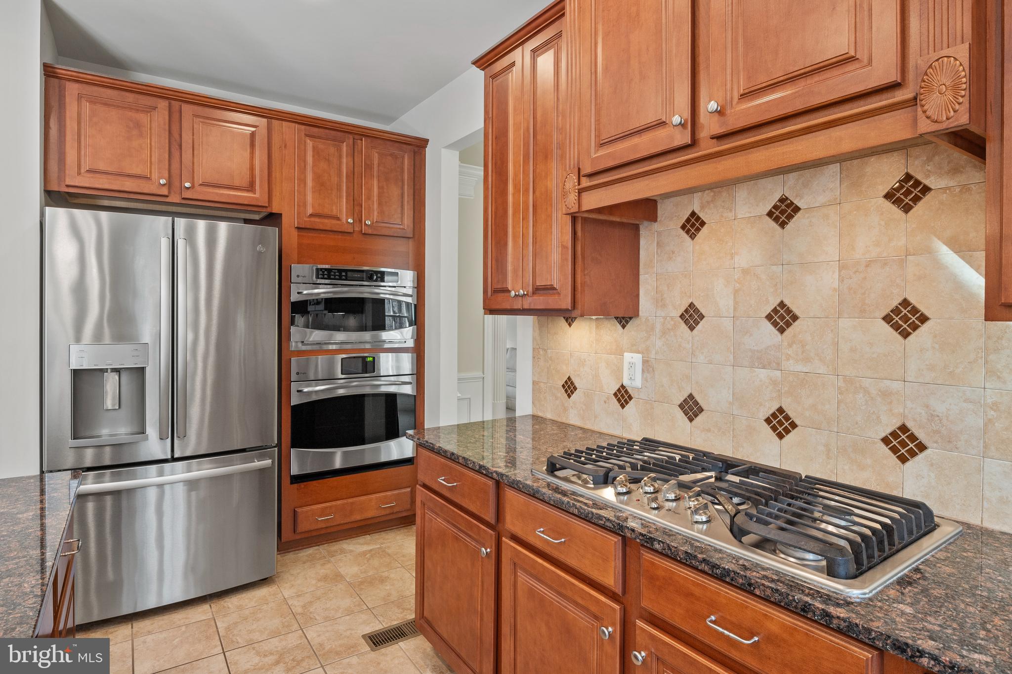 WAVERLY OVERLOOK - Residential