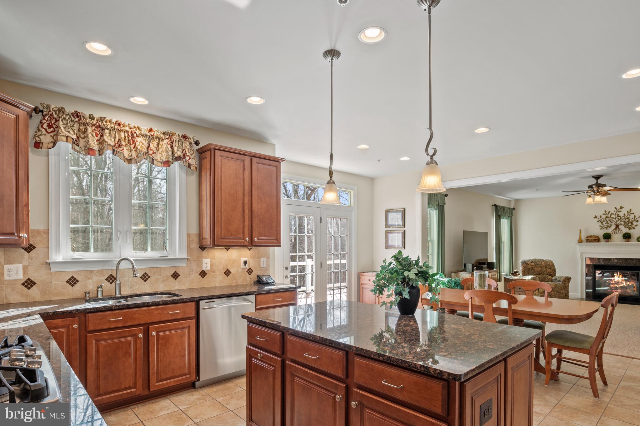 WAVERLY OVERLOOK - Residential