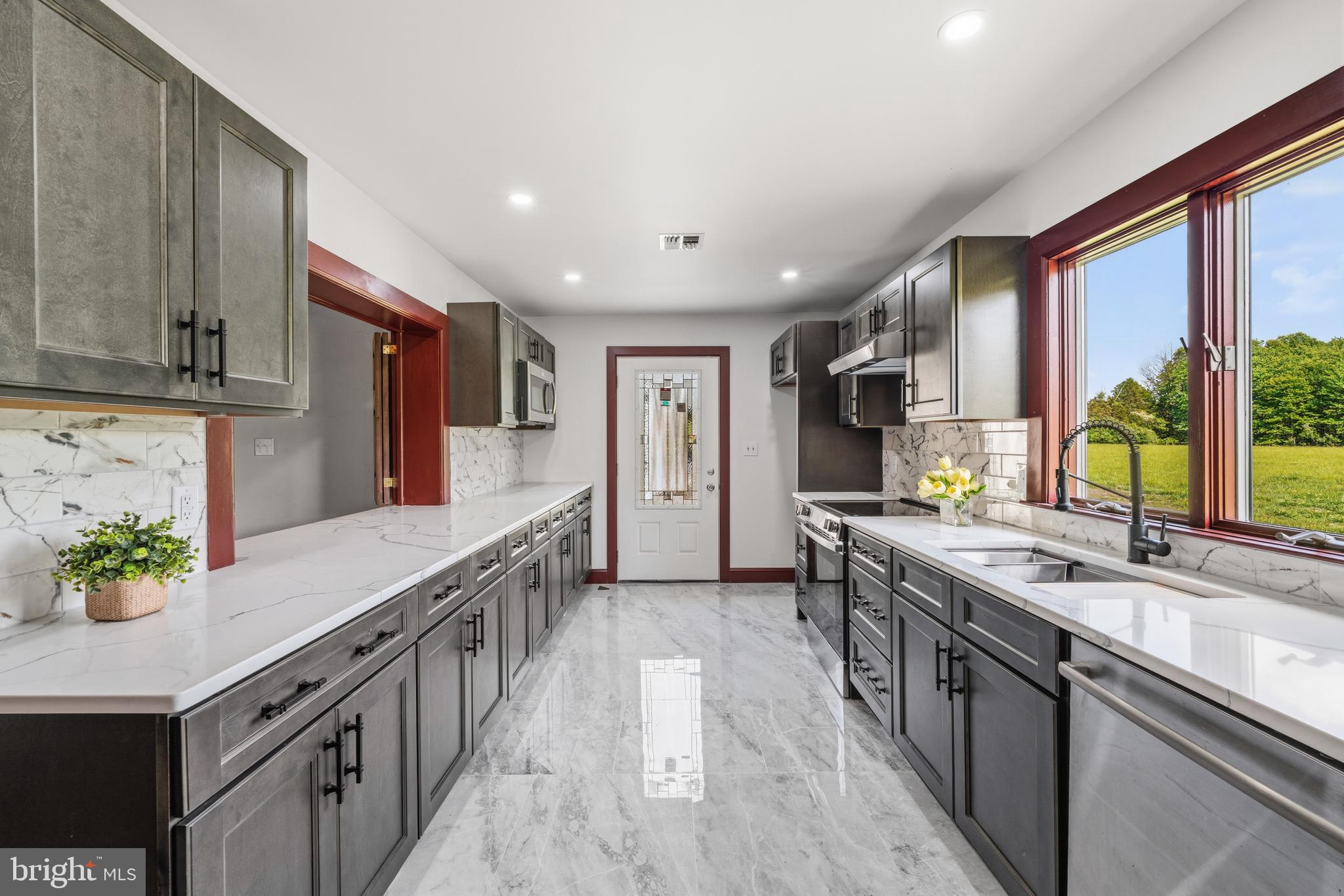 UPPER BLACK EDDY - Residential