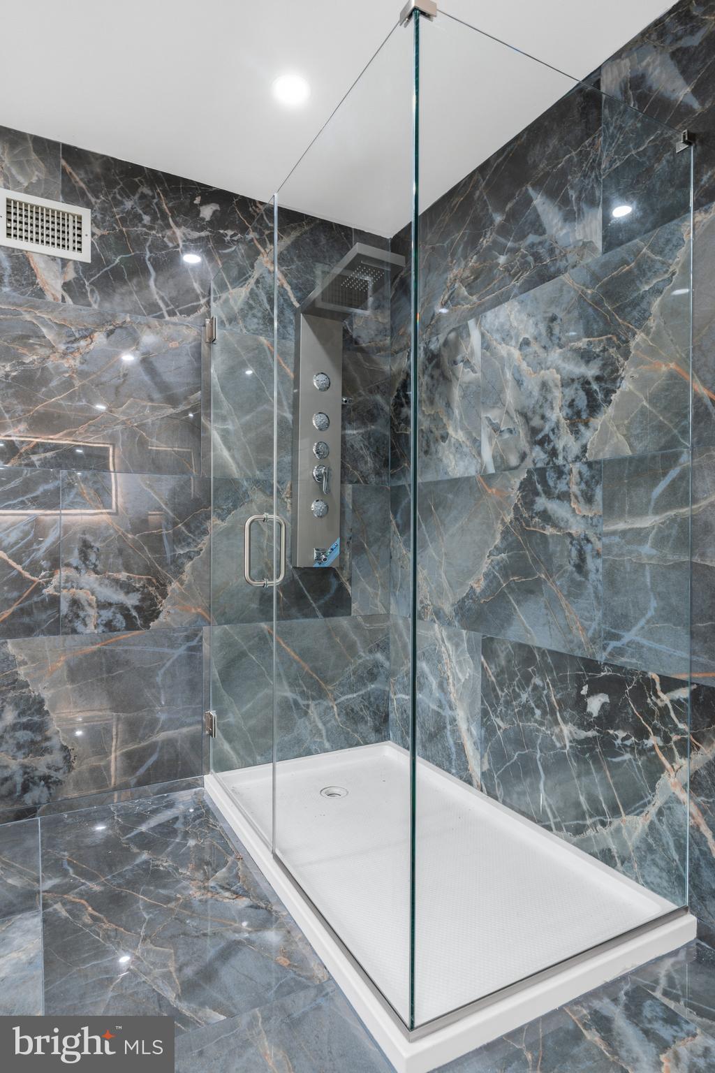 UPPER BLACK EDDY - Residential