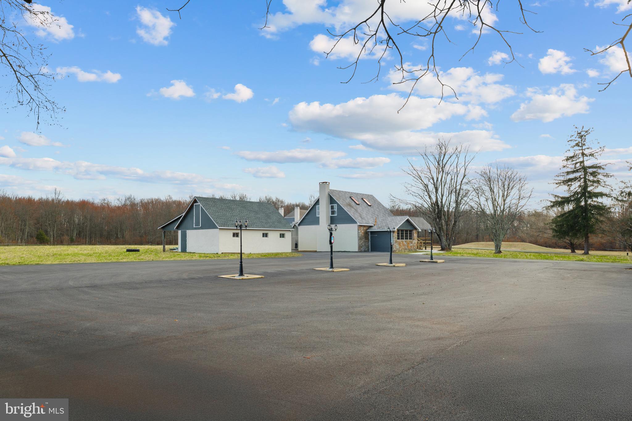 UPPER BLACK EDDY - Residential