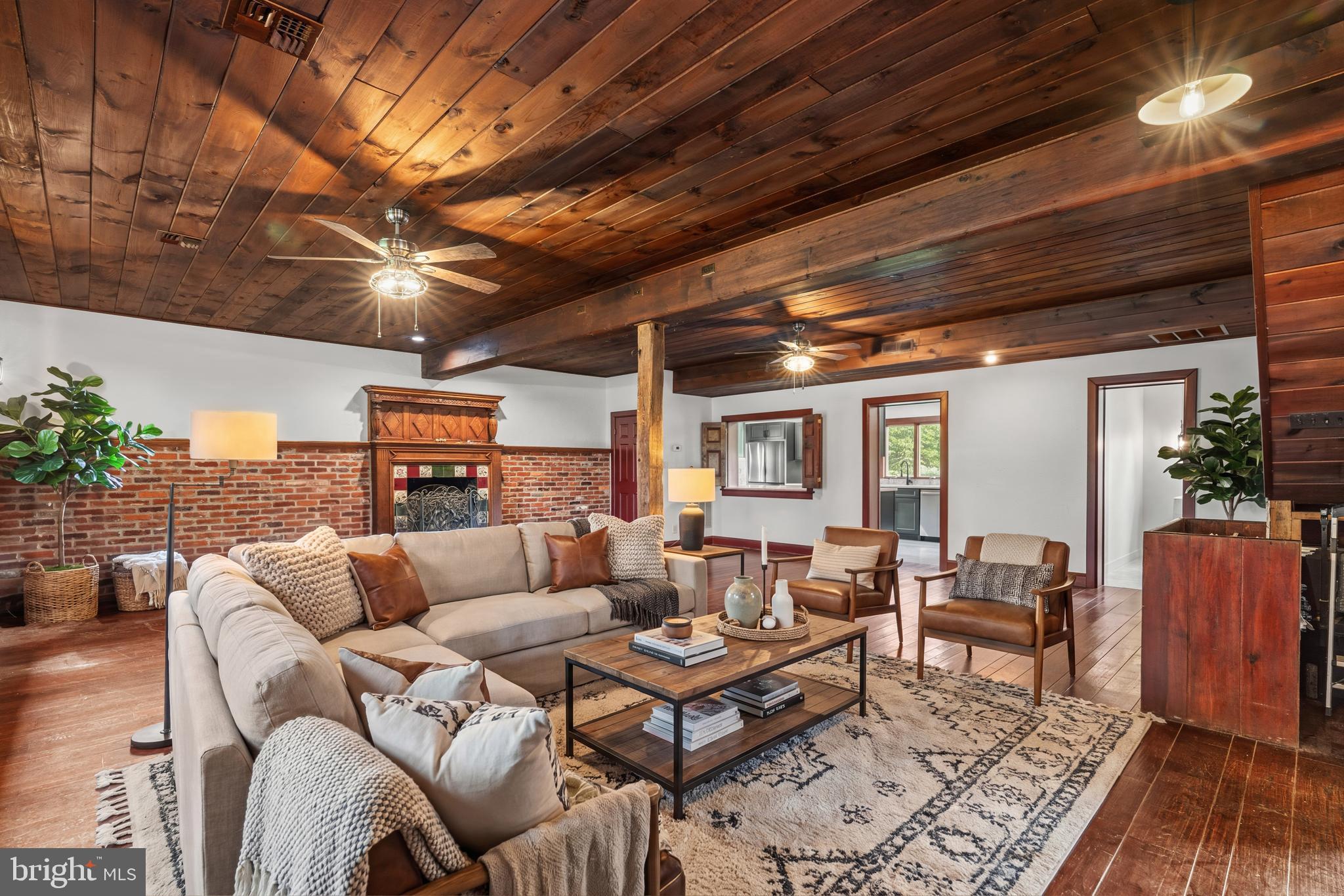 UPPER BLACK EDDY - Residential