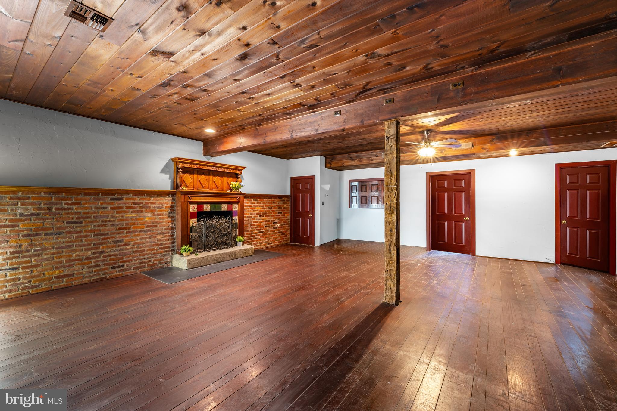 UPPER BLACK EDDY - Residential