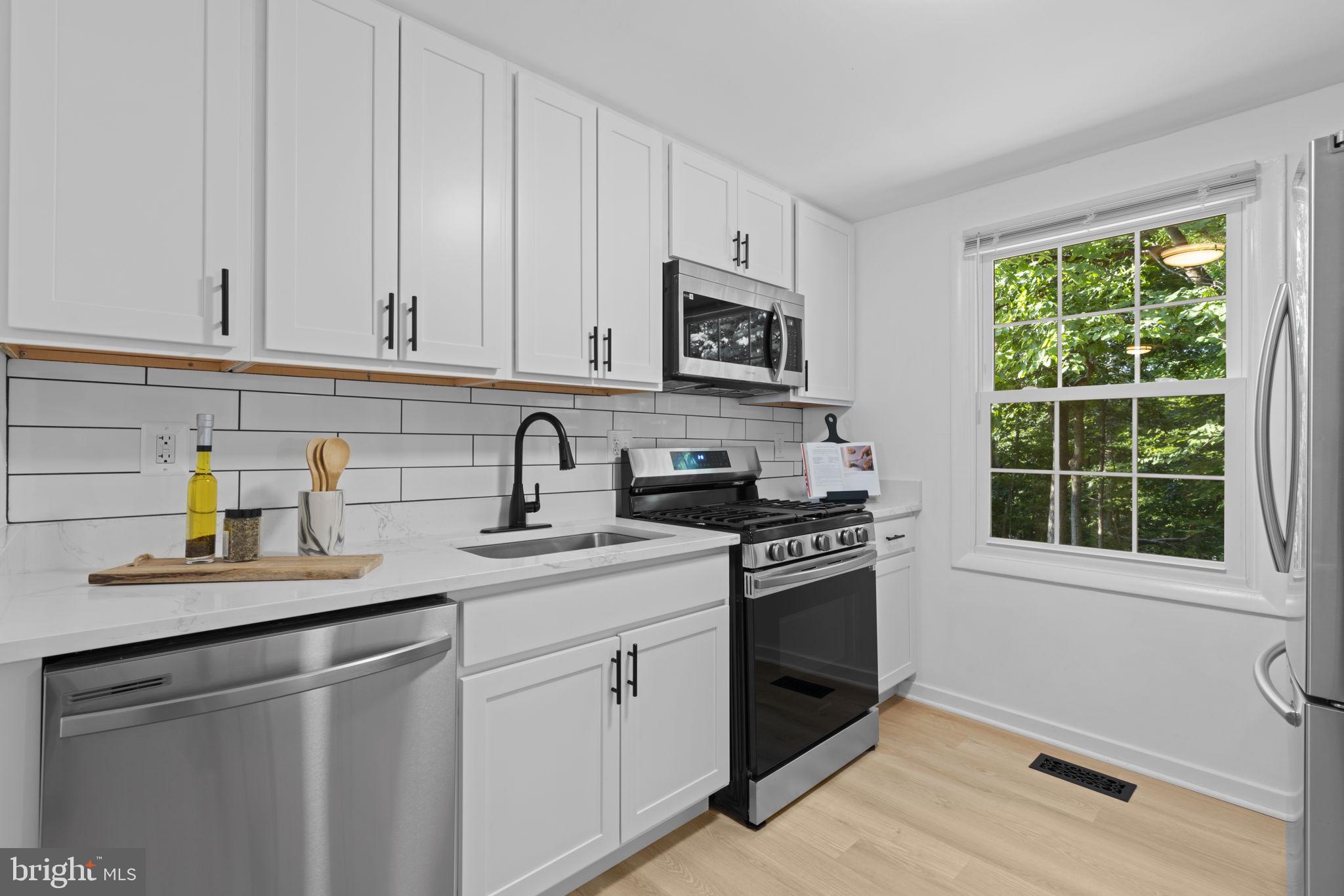 TANTALLON HILLS - Residential