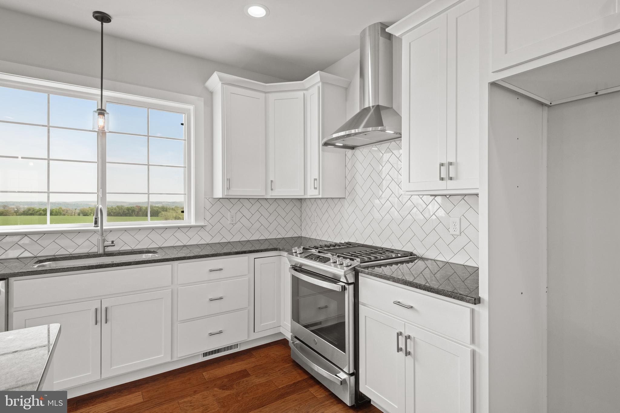 RIVER RIDGE HILLS - Residential