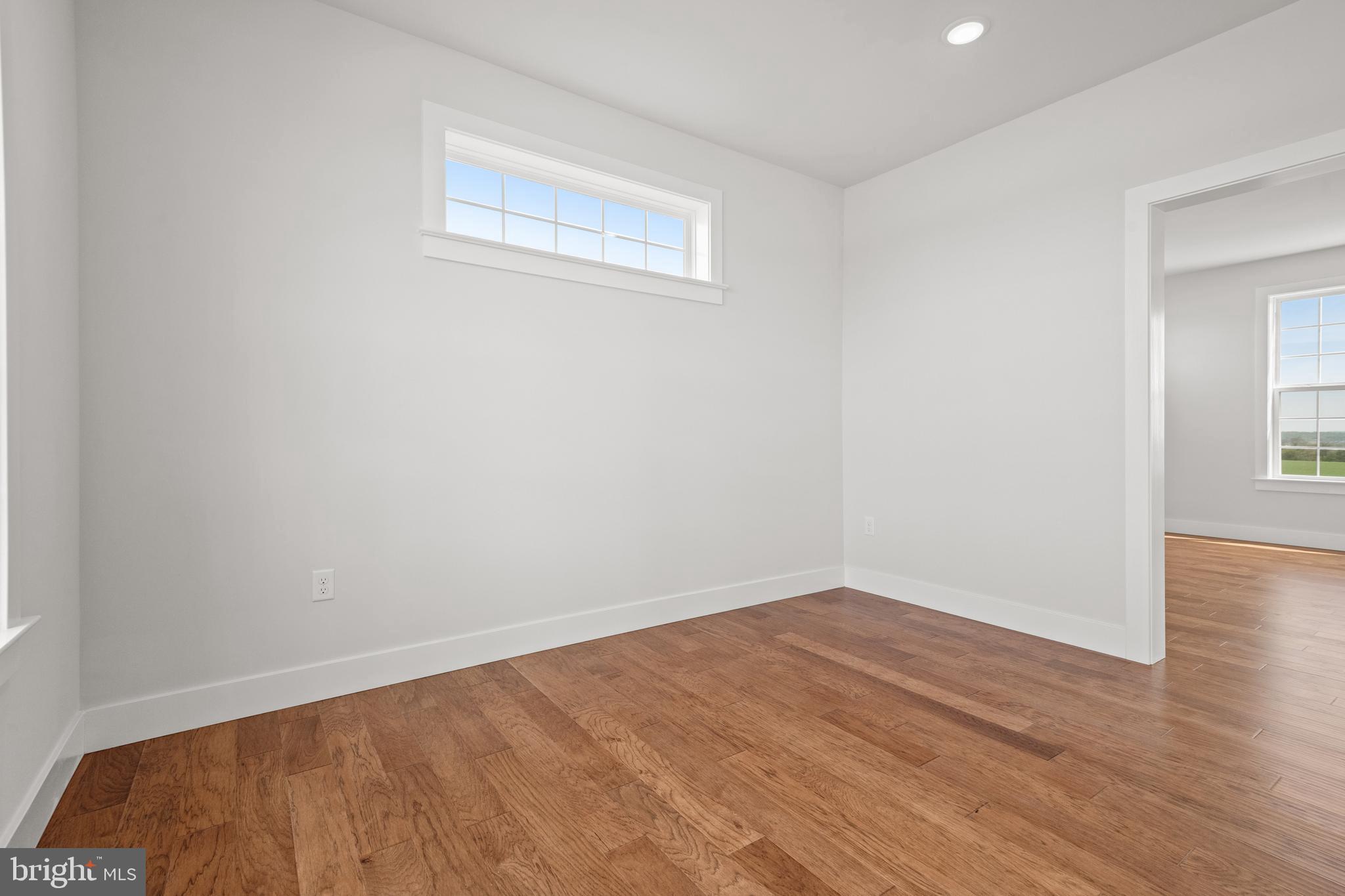 RIVER RIDGE HILLS - Residential