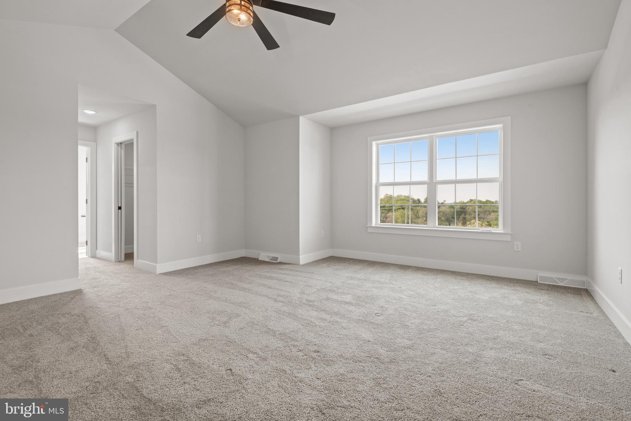 RIVER RIDGE HILLS - Residential