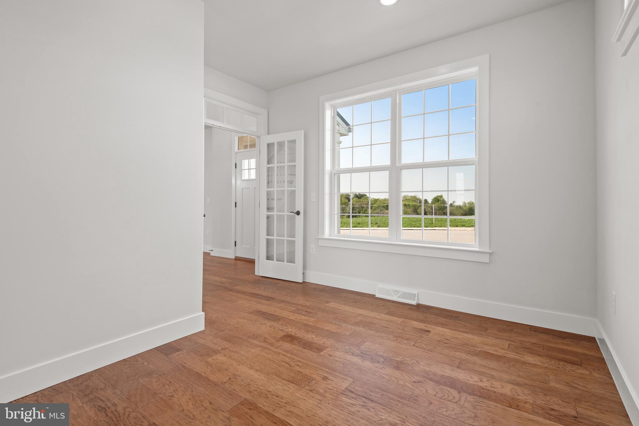 RIVER RIDGE HILLS - Residential