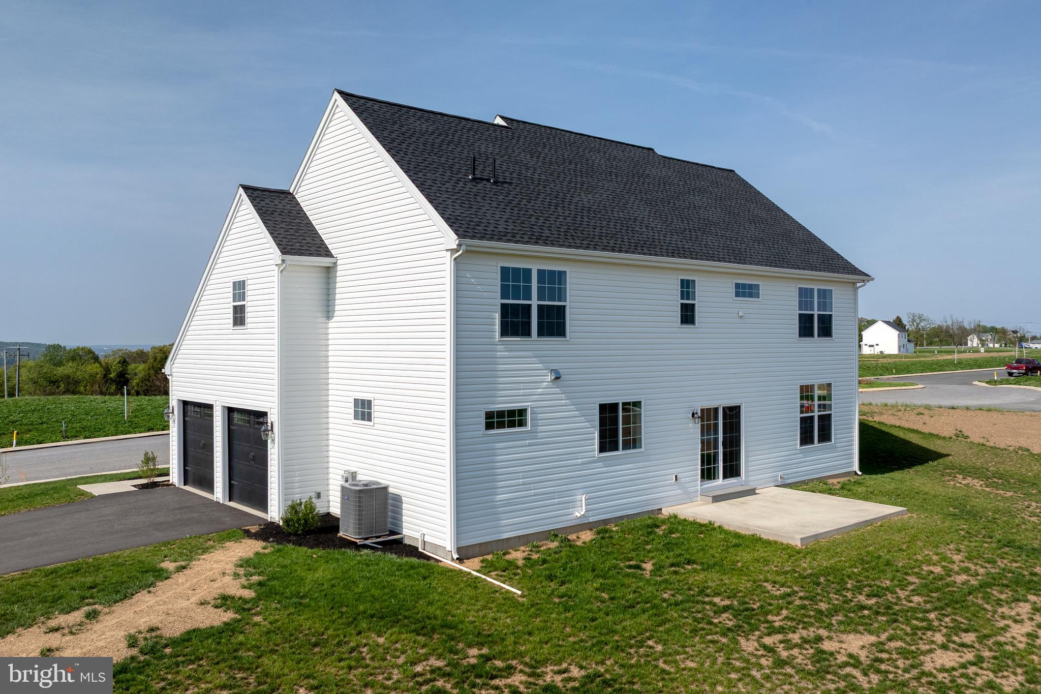 RIVER RIDGE HILLS - Residential