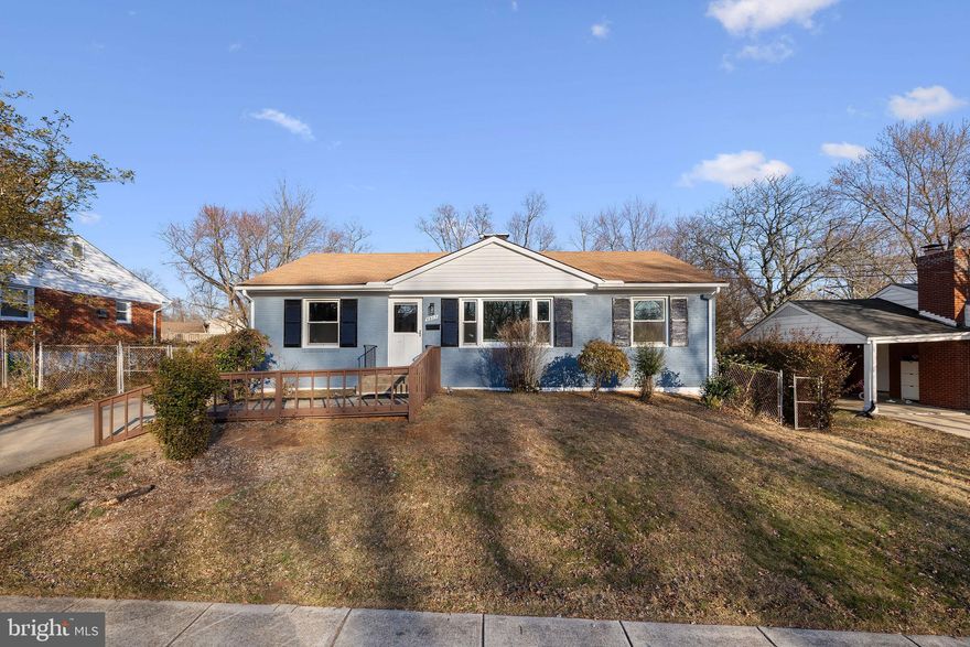 The best value in Lanham! Stunning 5-bedroom 3.5 bath home on a quiet street updated
meticulously! This house features an open plan with a beautiful gourmet kitchen, quartz countertops,
stainless steel appliances and an Island for family gatherings! New, superb state-of-the-art light
fixtures give the home a warm and comforting feeling! Lots of recessed lighting as well! You will love
the awesome hard floors throughout! Updated Bathrooms. Don’t Miss out, must see!