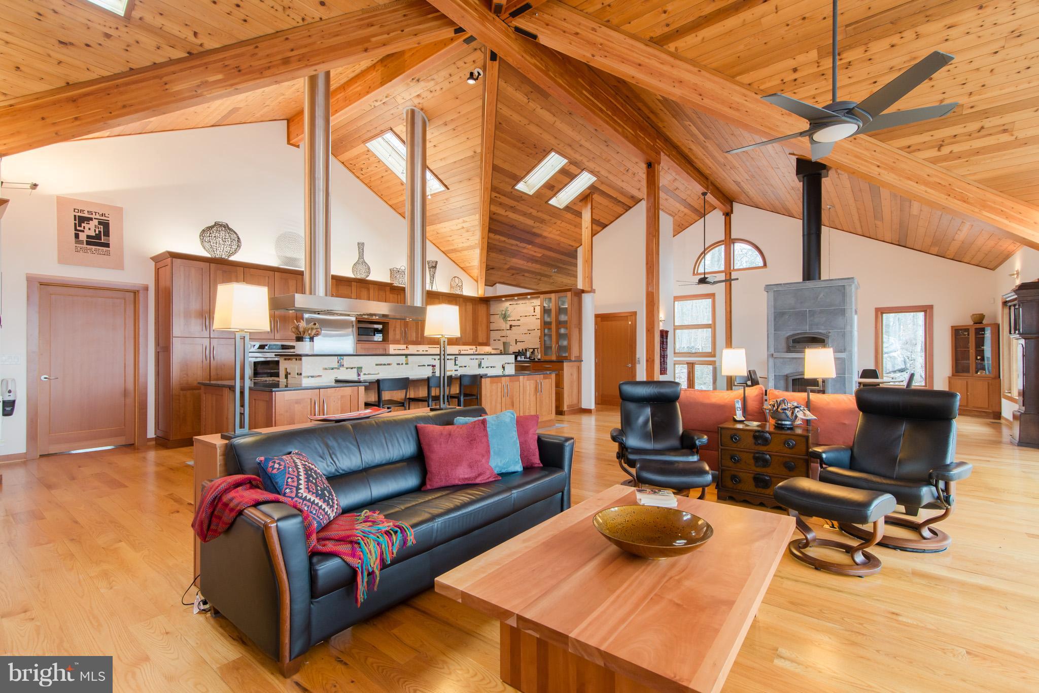 NESTLE BLUFF - Residential