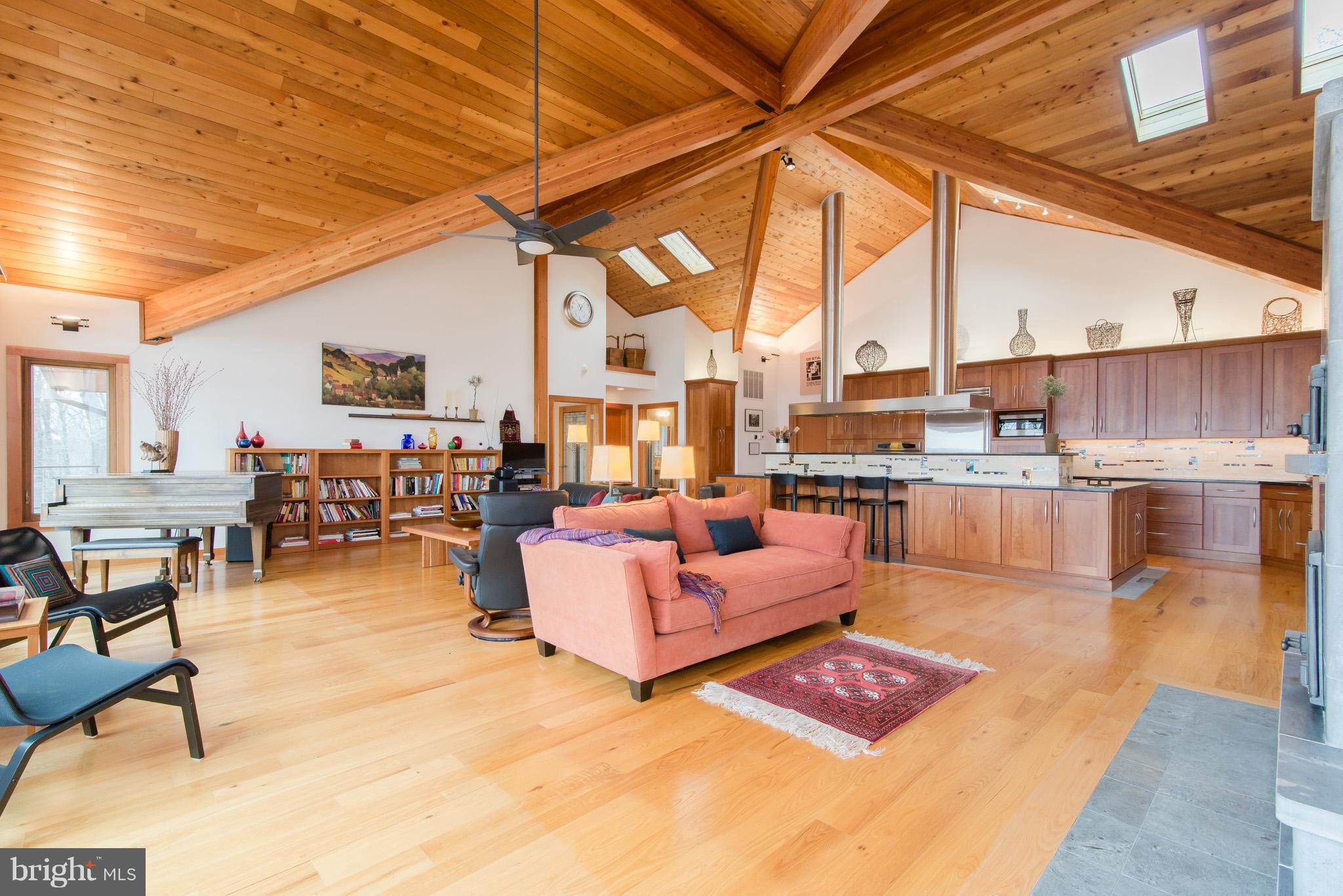 NESTLE BLUFF - Residential