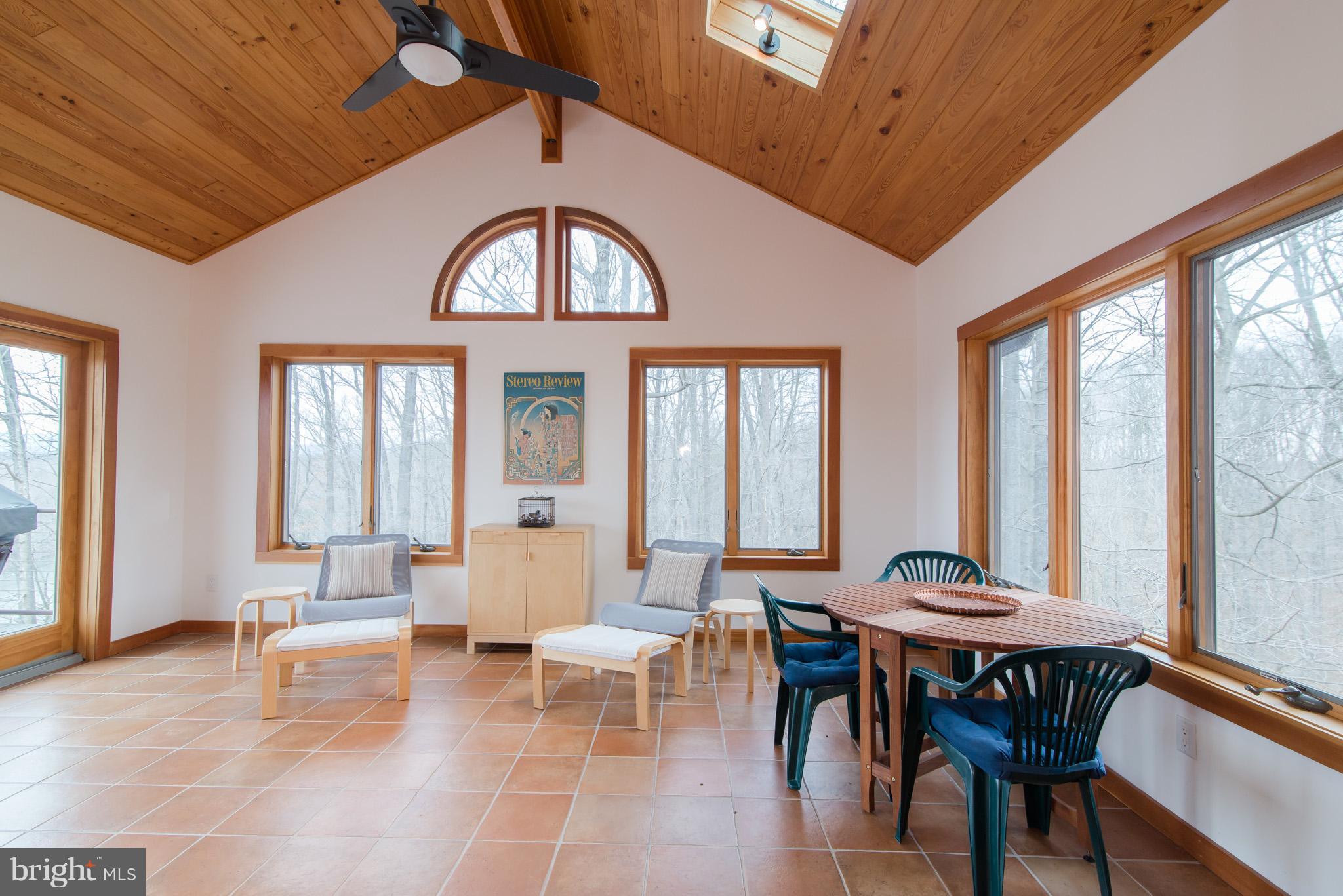 NESTLE BLUFF - Residential