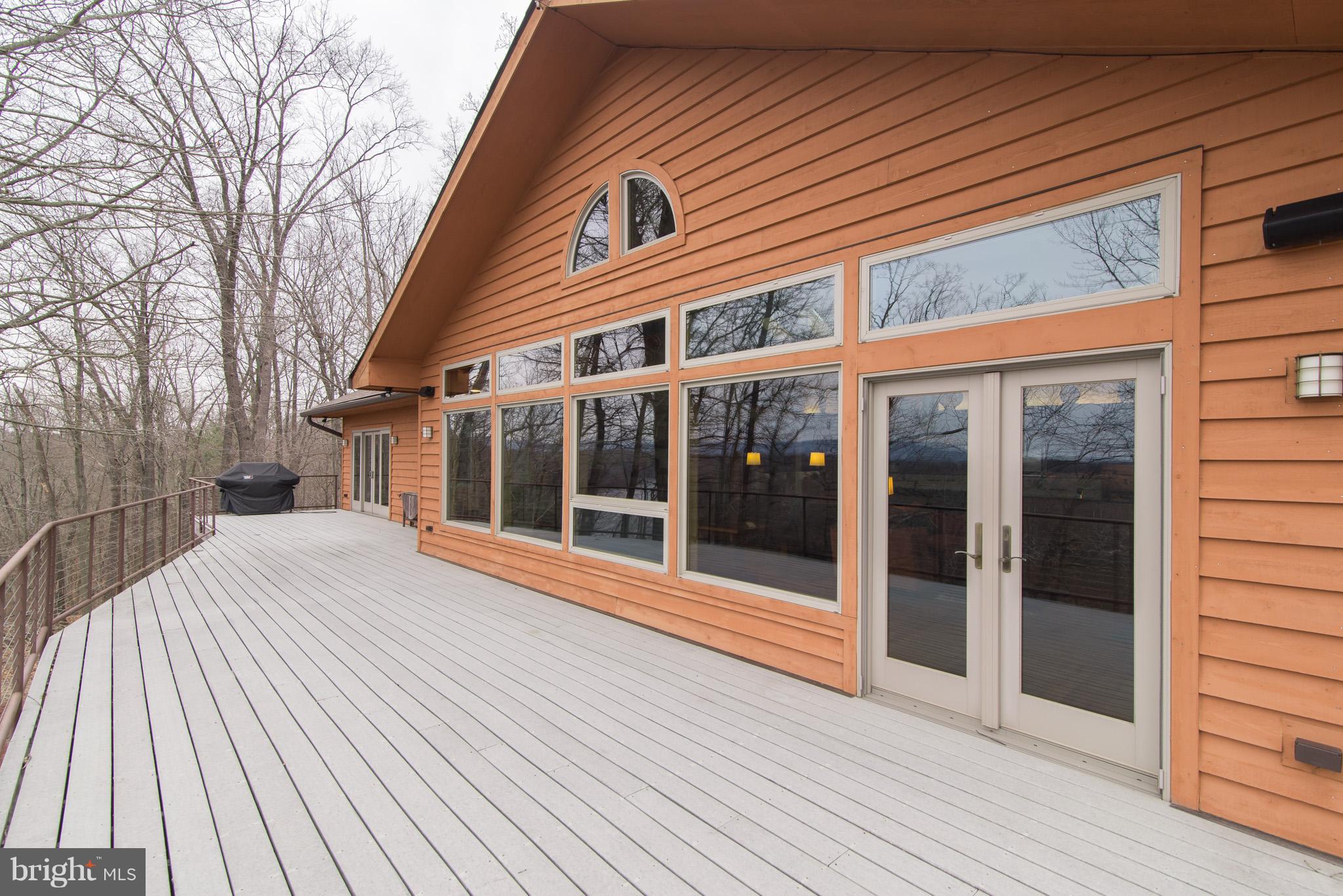 NESTLE BLUFF - Residential