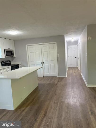 WHITE SANDS - Residential Lease