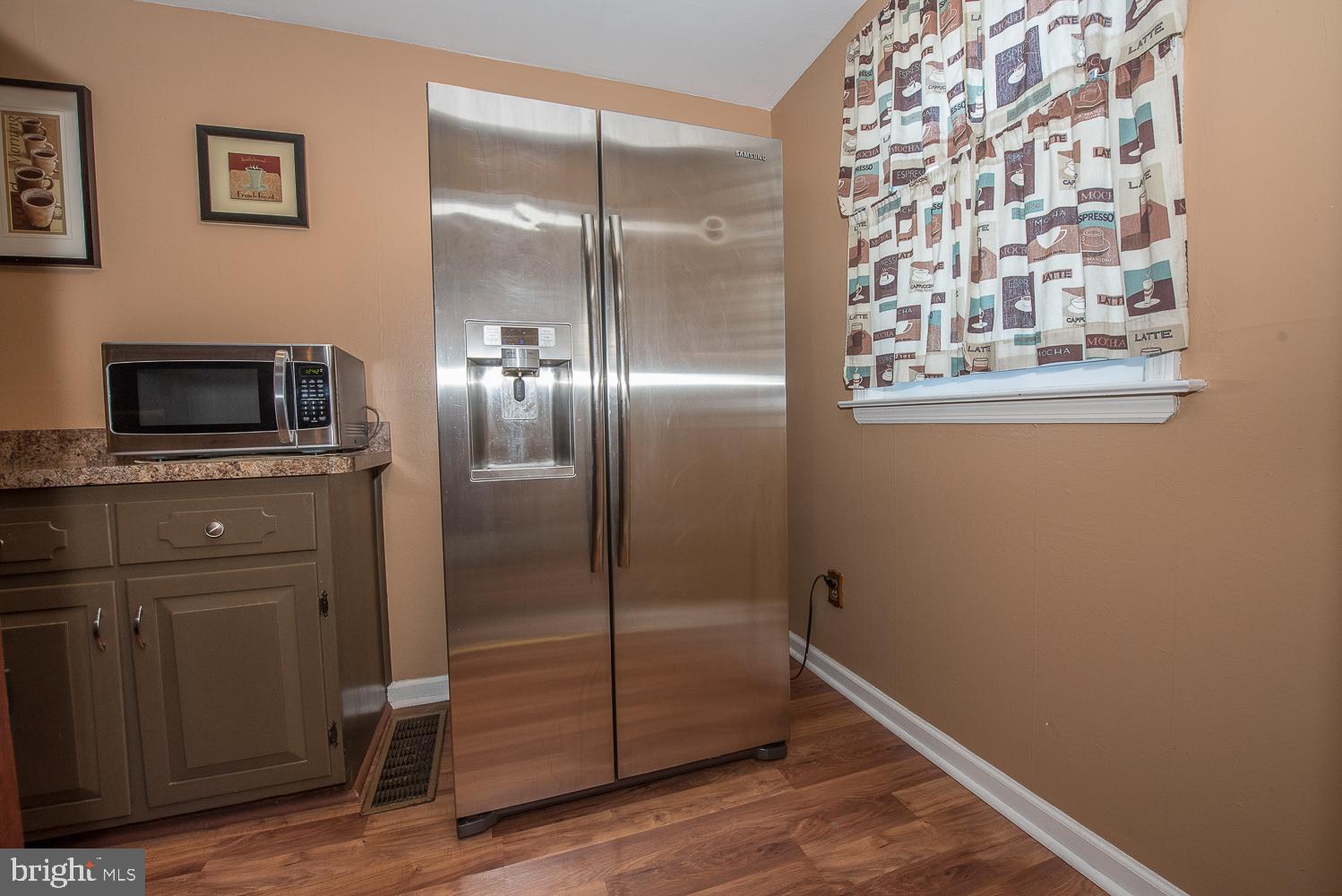 LEEDOM ESTS - Residential