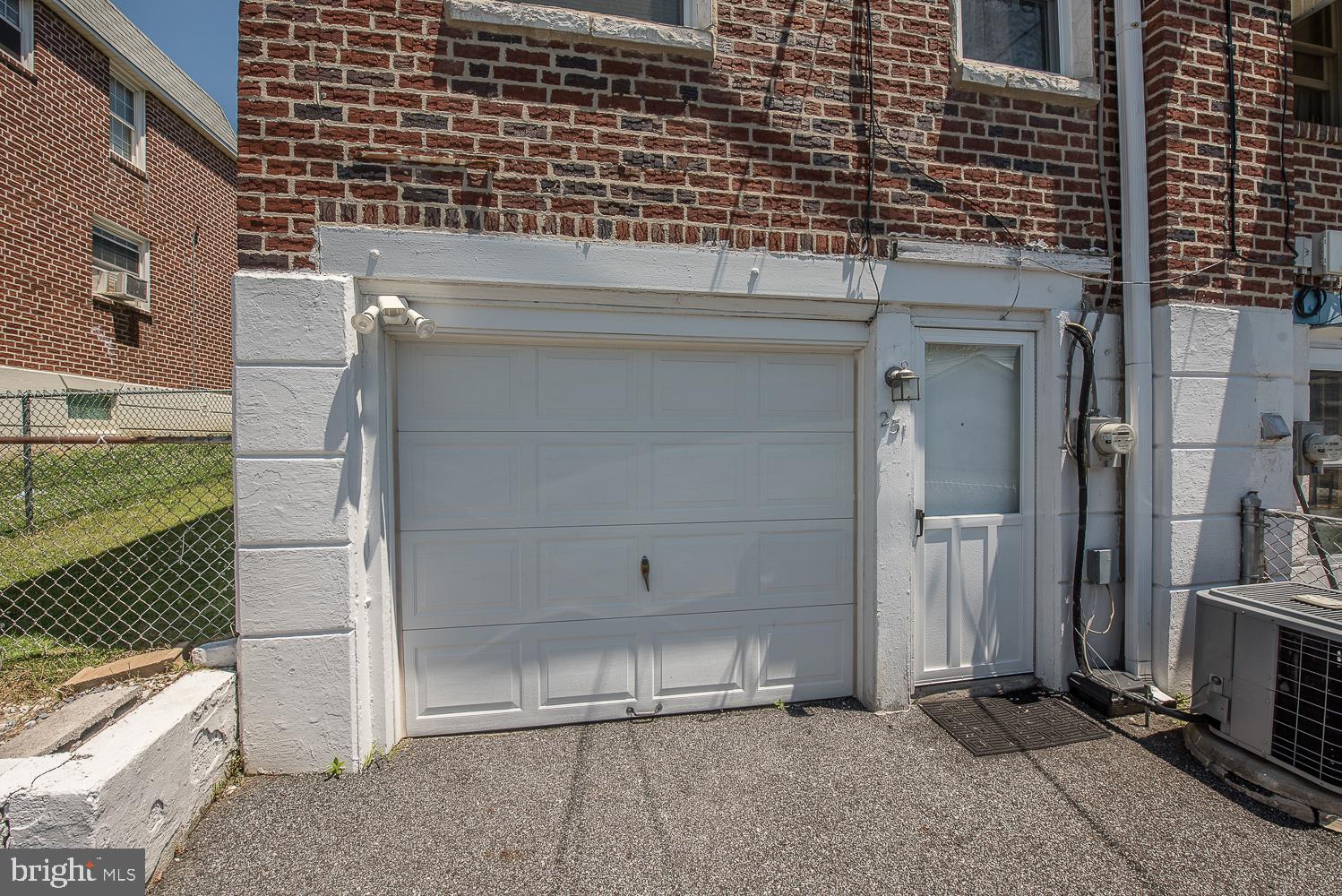 LEEDOM ESTS - Residential