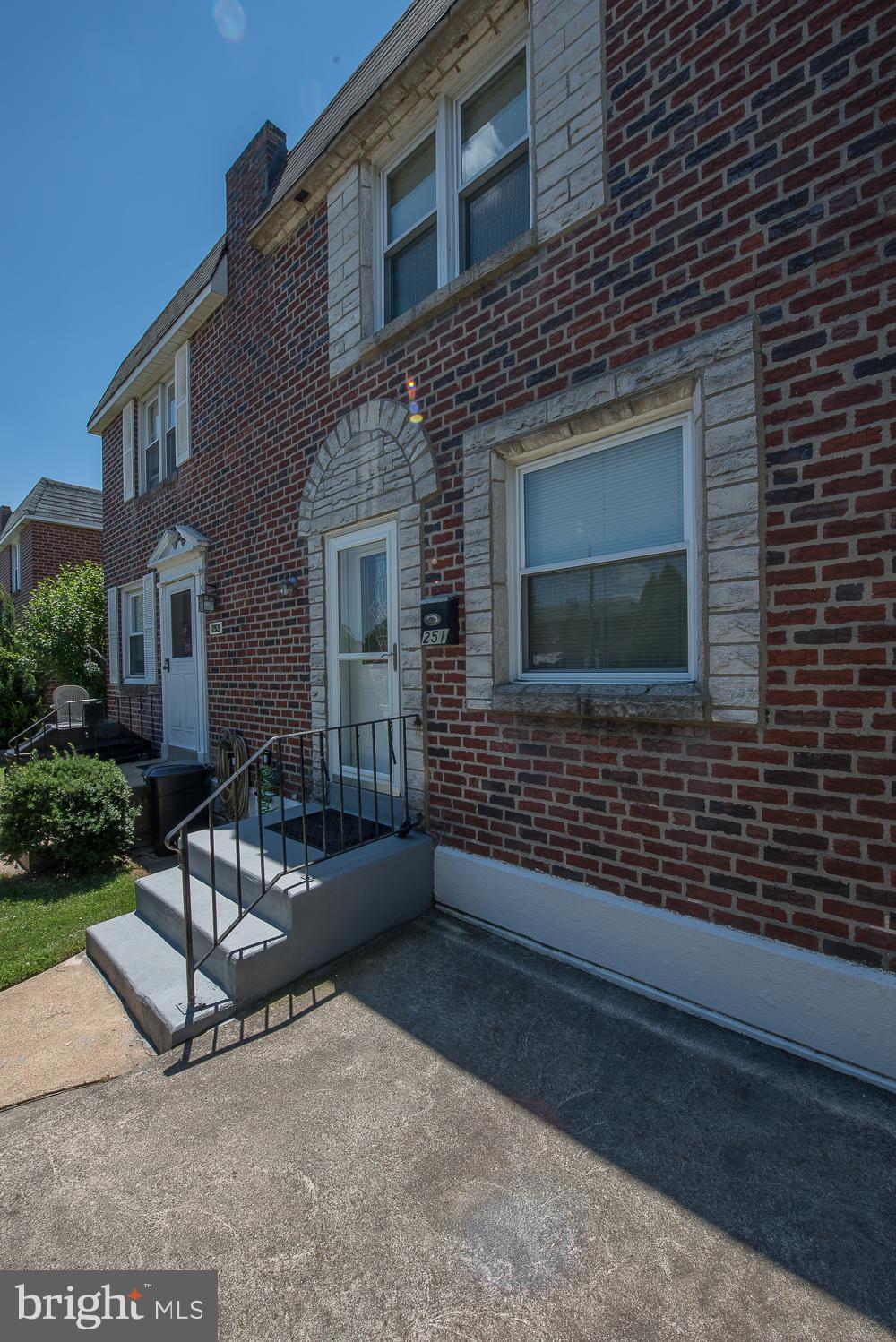 LEEDOM ESTS - Residential