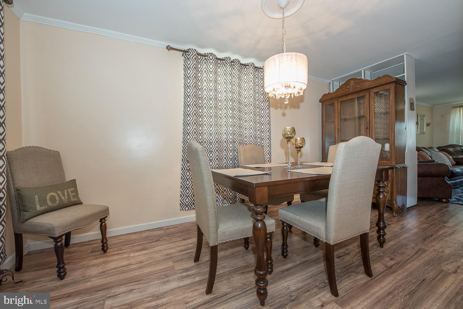 LEEDOM ESTS - Residential