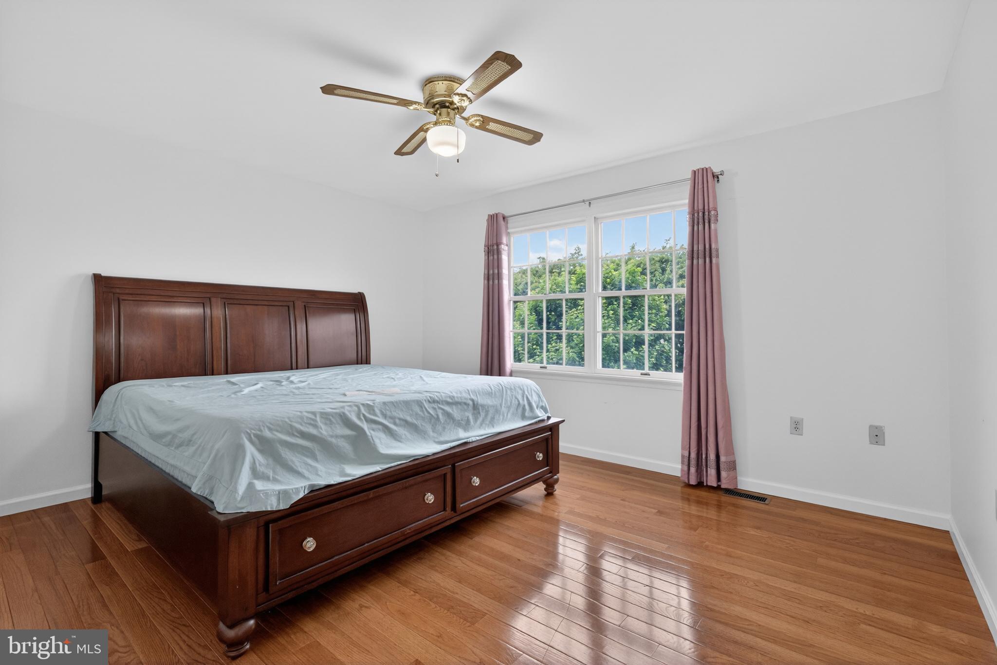 VICTORIA GLEN - Residential