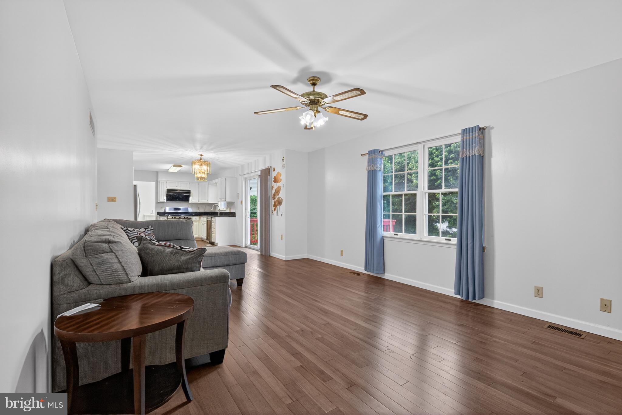 VICTORIA GLEN - Residential