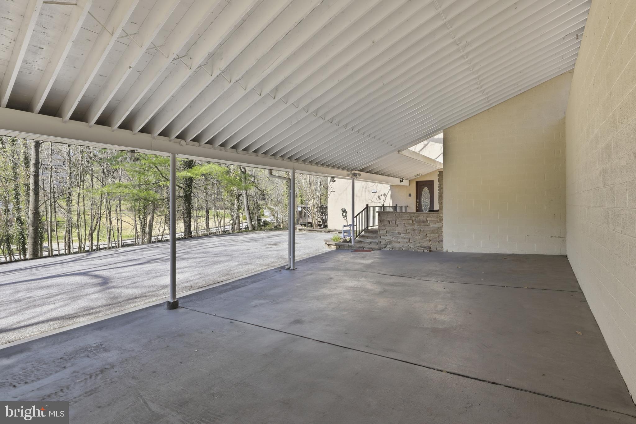 MOUNT WASHINGTON - Residential