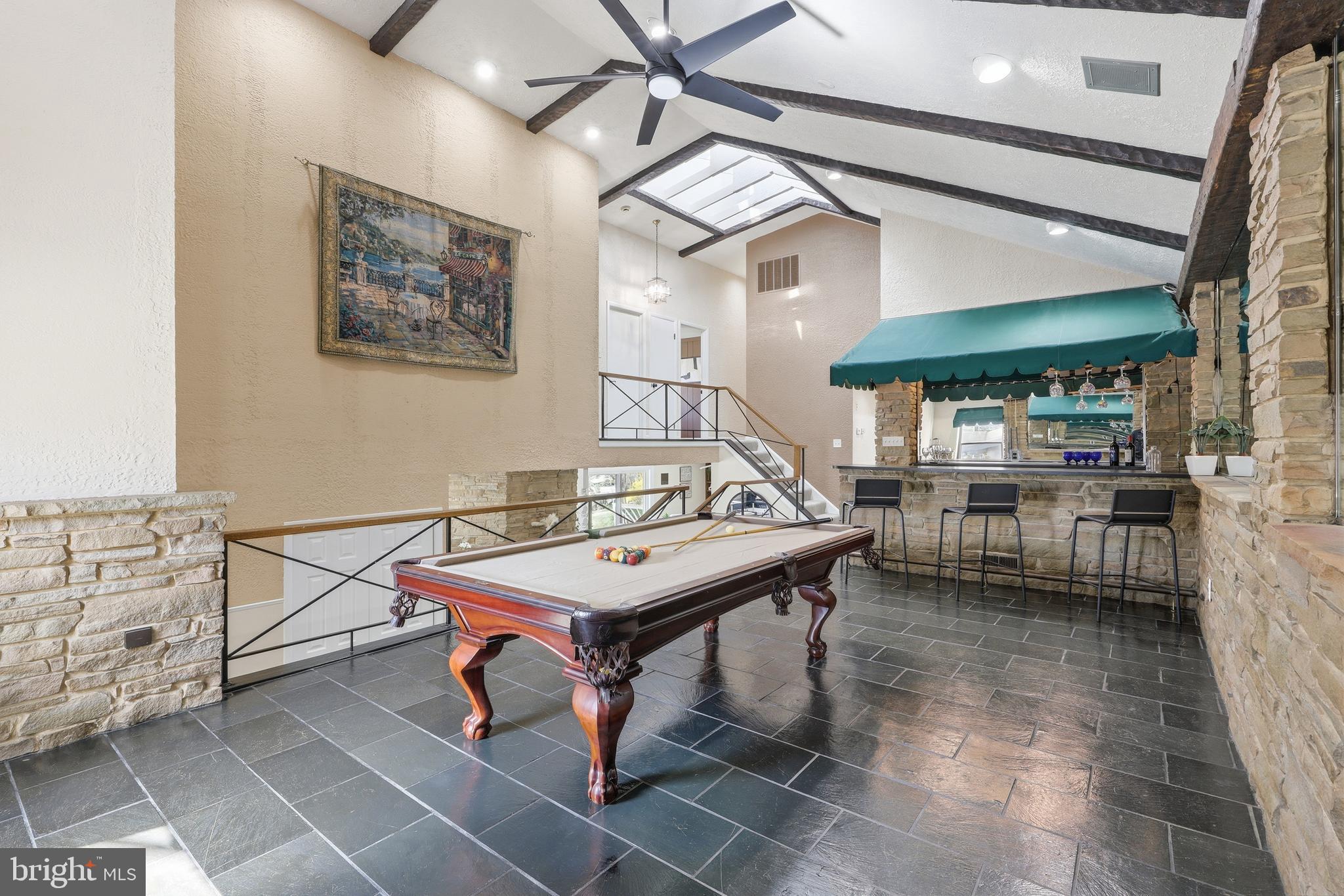 MOUNT WASHINGTON - Residential