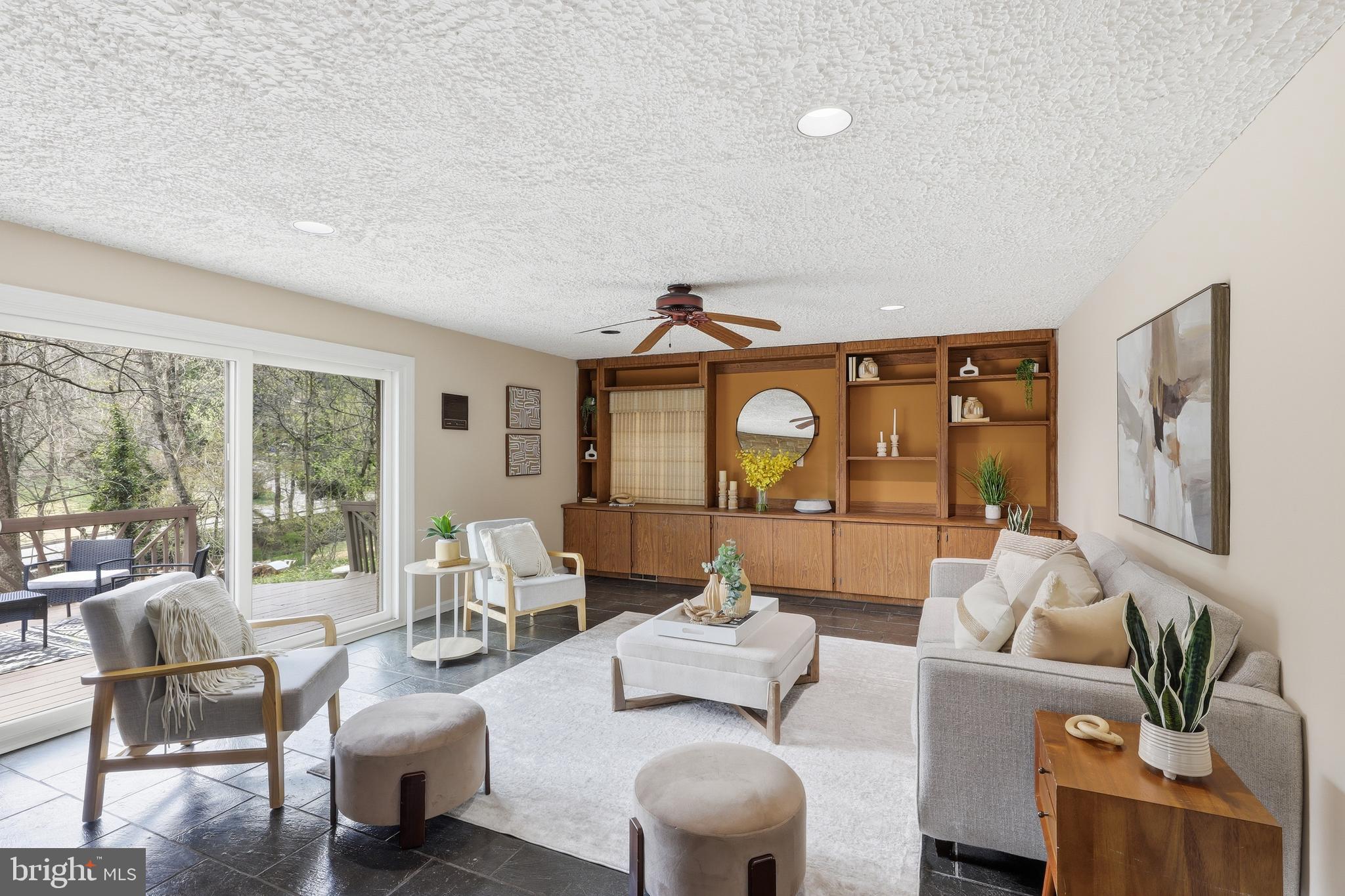 MOUNT WASHINGTON - Residential