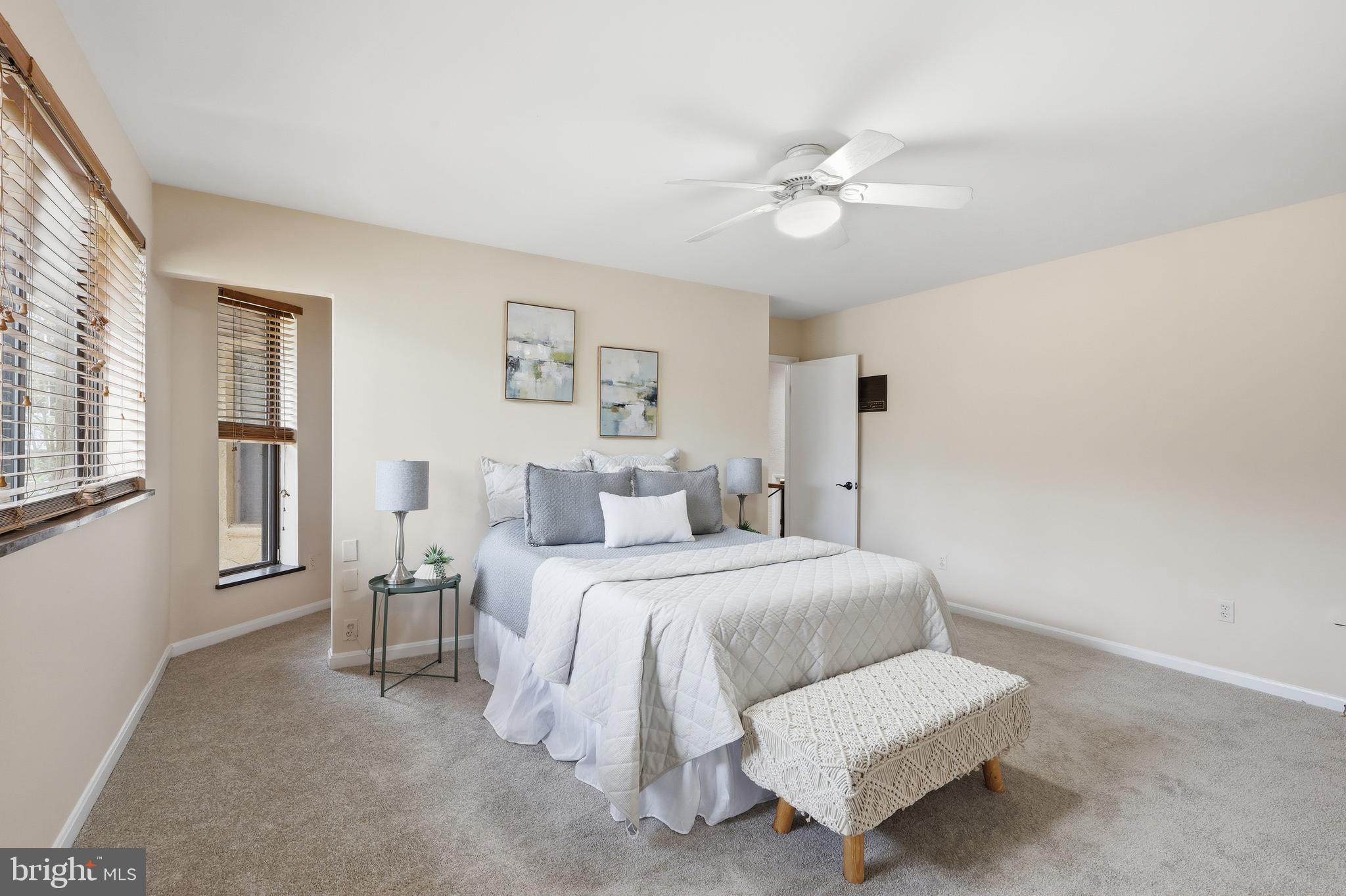 MOUNT WASHINGTON - Residential