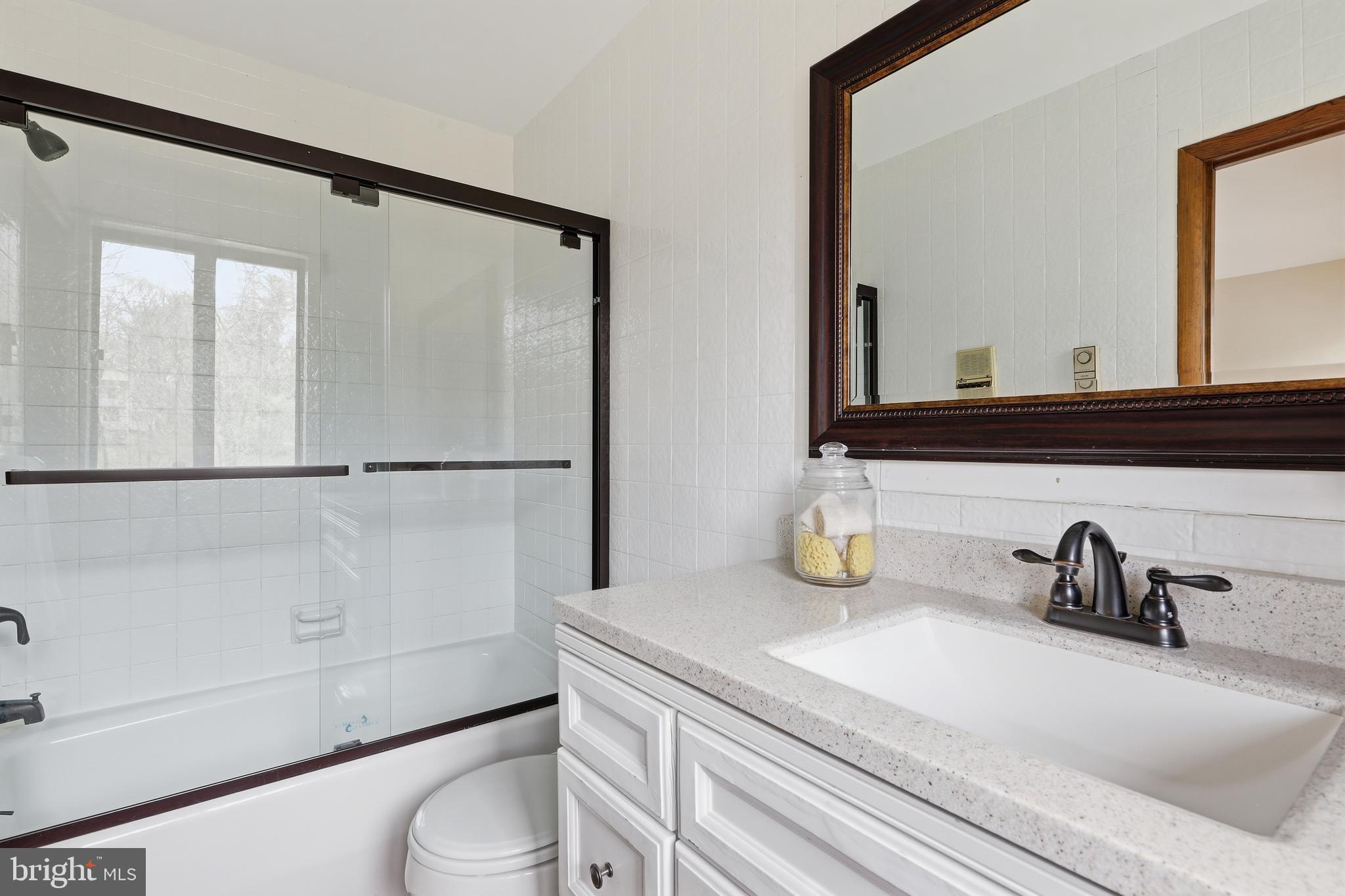 MOUNT WASHINGTON - Residential