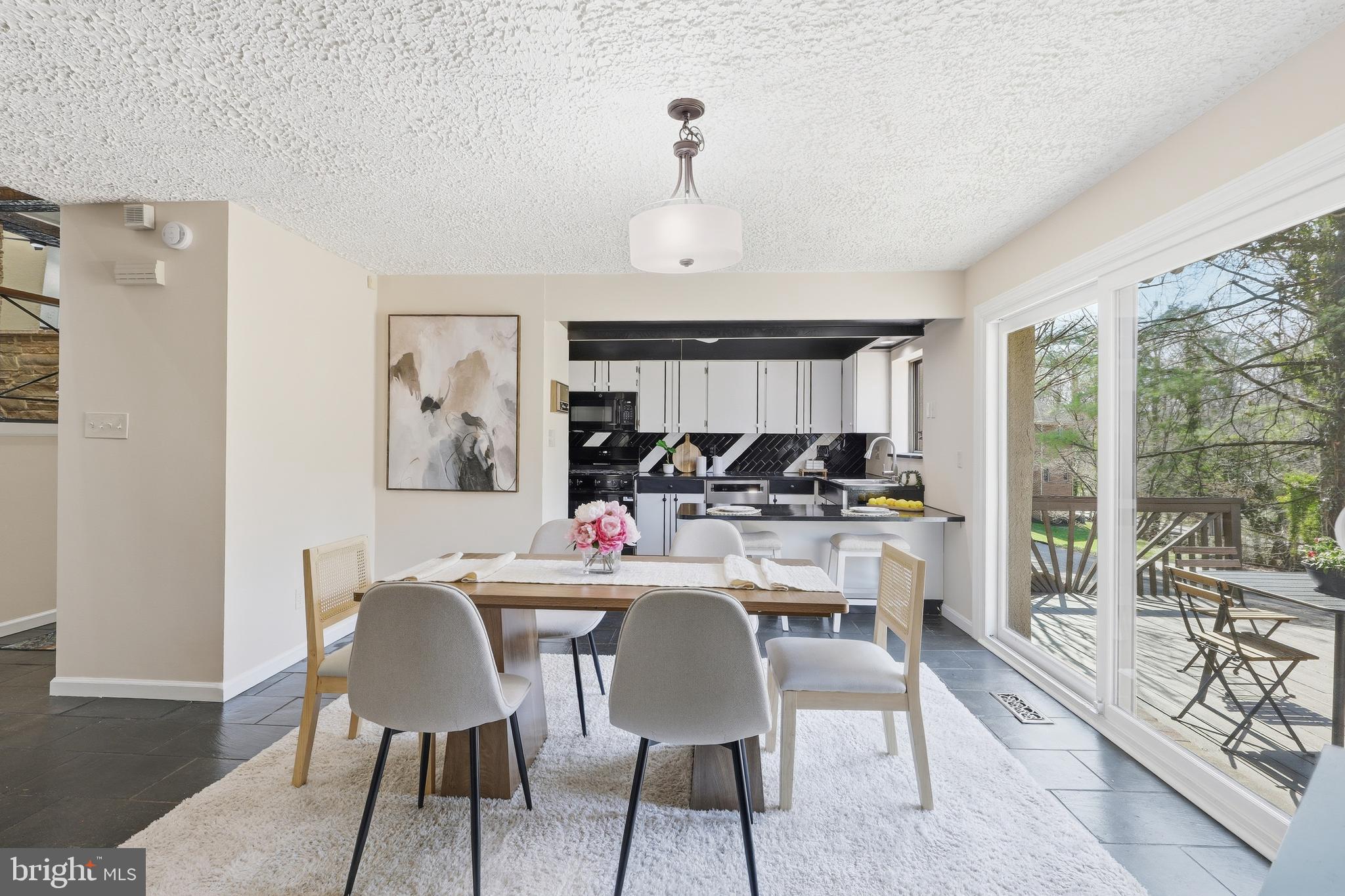 MOUNT WASHINGTON - Residential