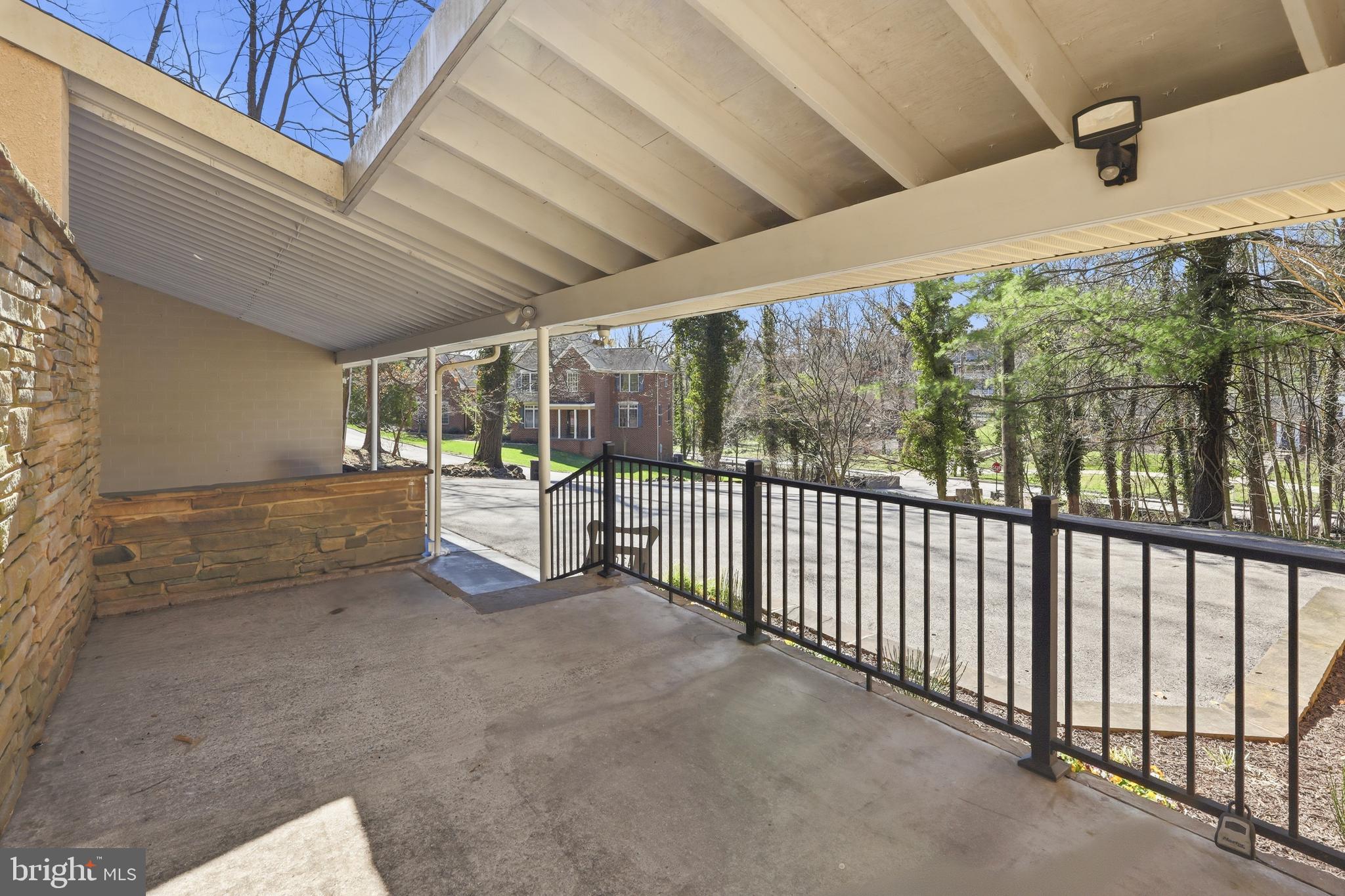 MOUNT WASHINGTON - Residential