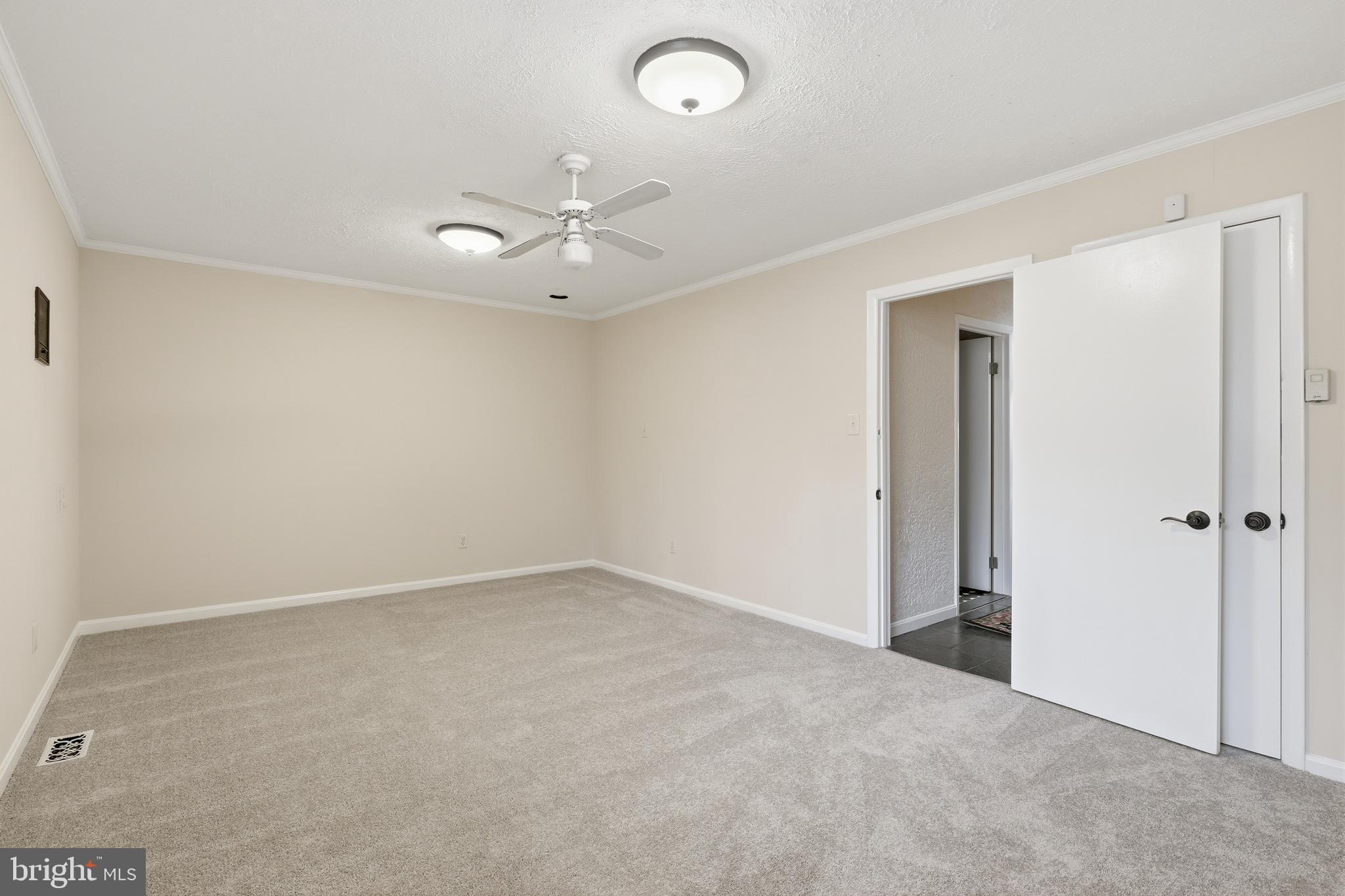 MOUNT WASHINGTON - Residential