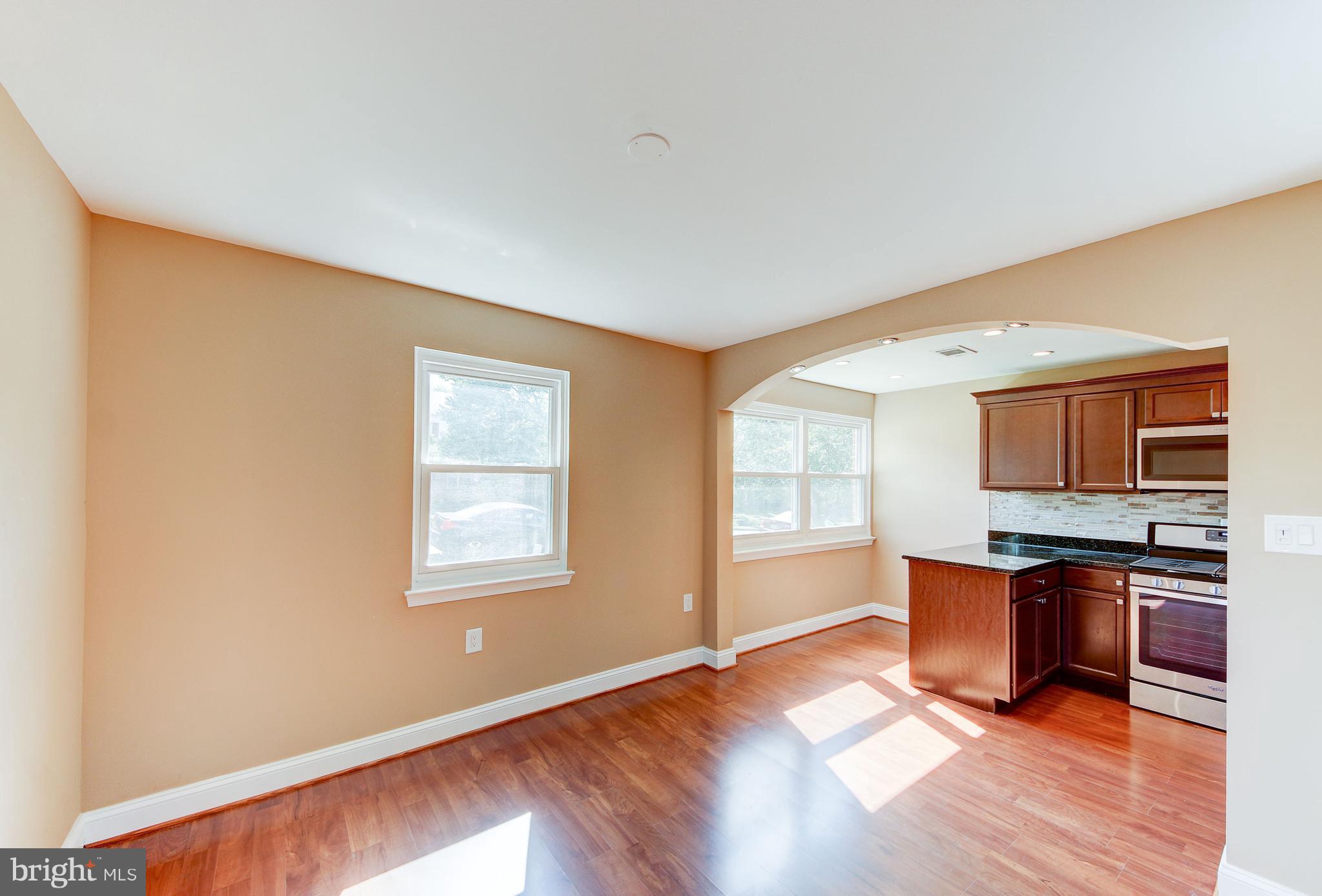 VIRGINIA KNOLLS - Residential