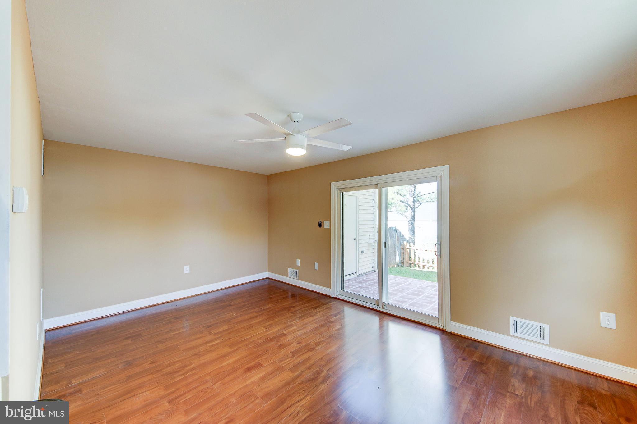 VIRGINIA KNOLLS - Residential