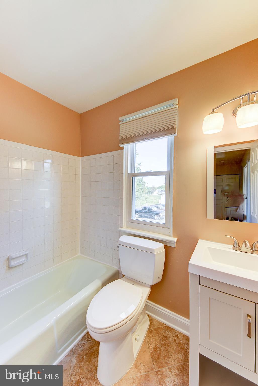 VIRGINIA KNOLLS - Residential