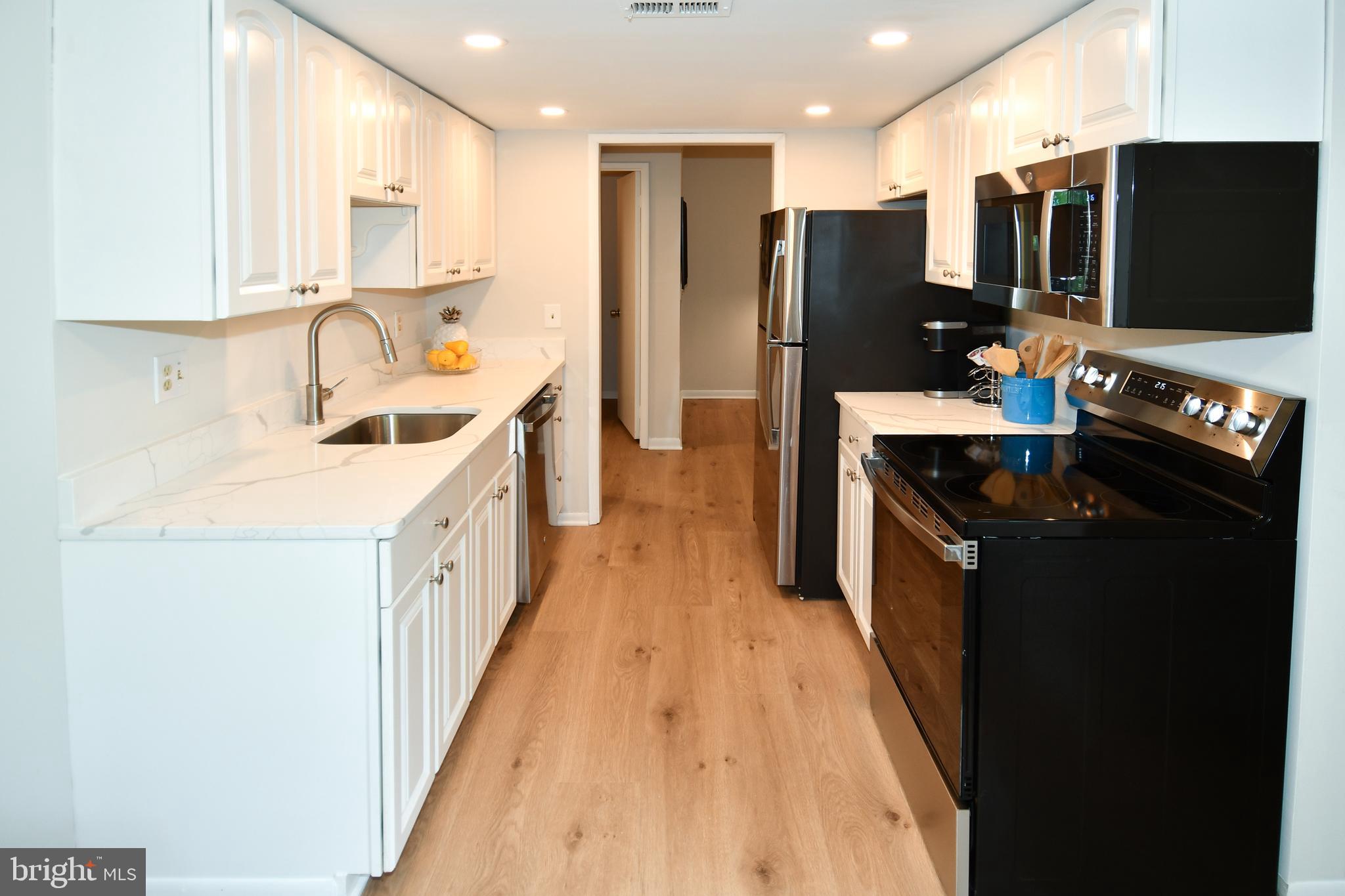 15300 BEAVERBROOK COURT 88-2H