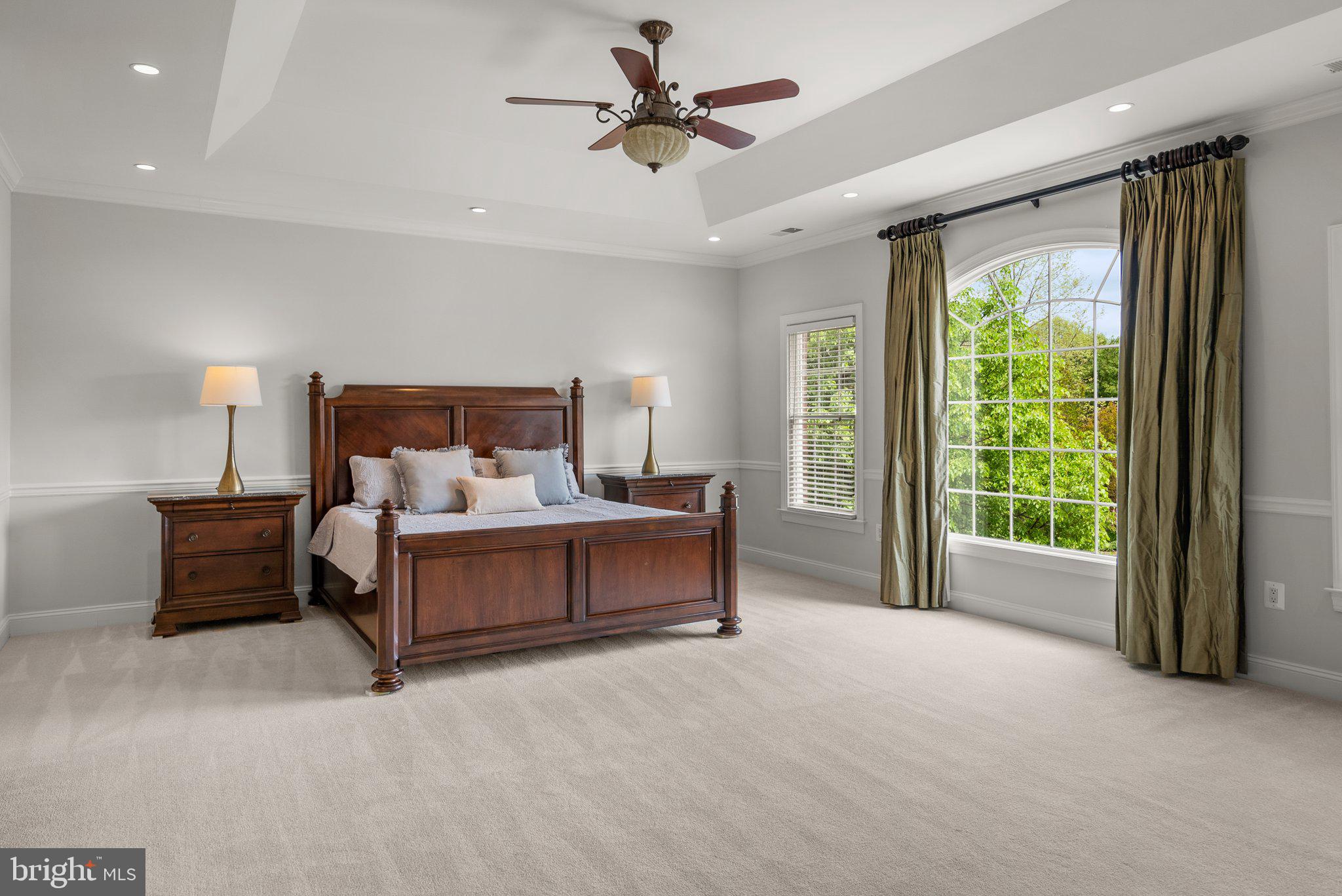 MADRILLON MANORS - Residential