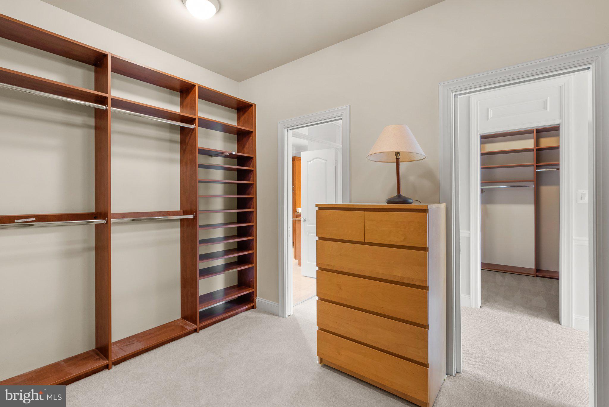 MADRILLON MANORS - Residential