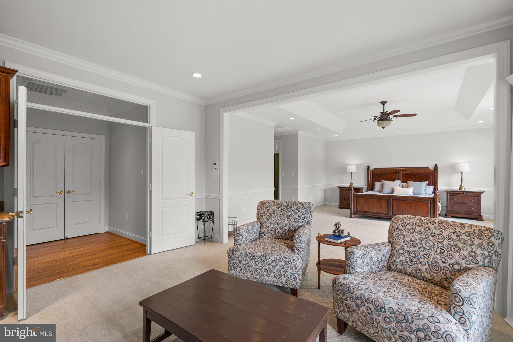 MADRILLON MANORS - Residential