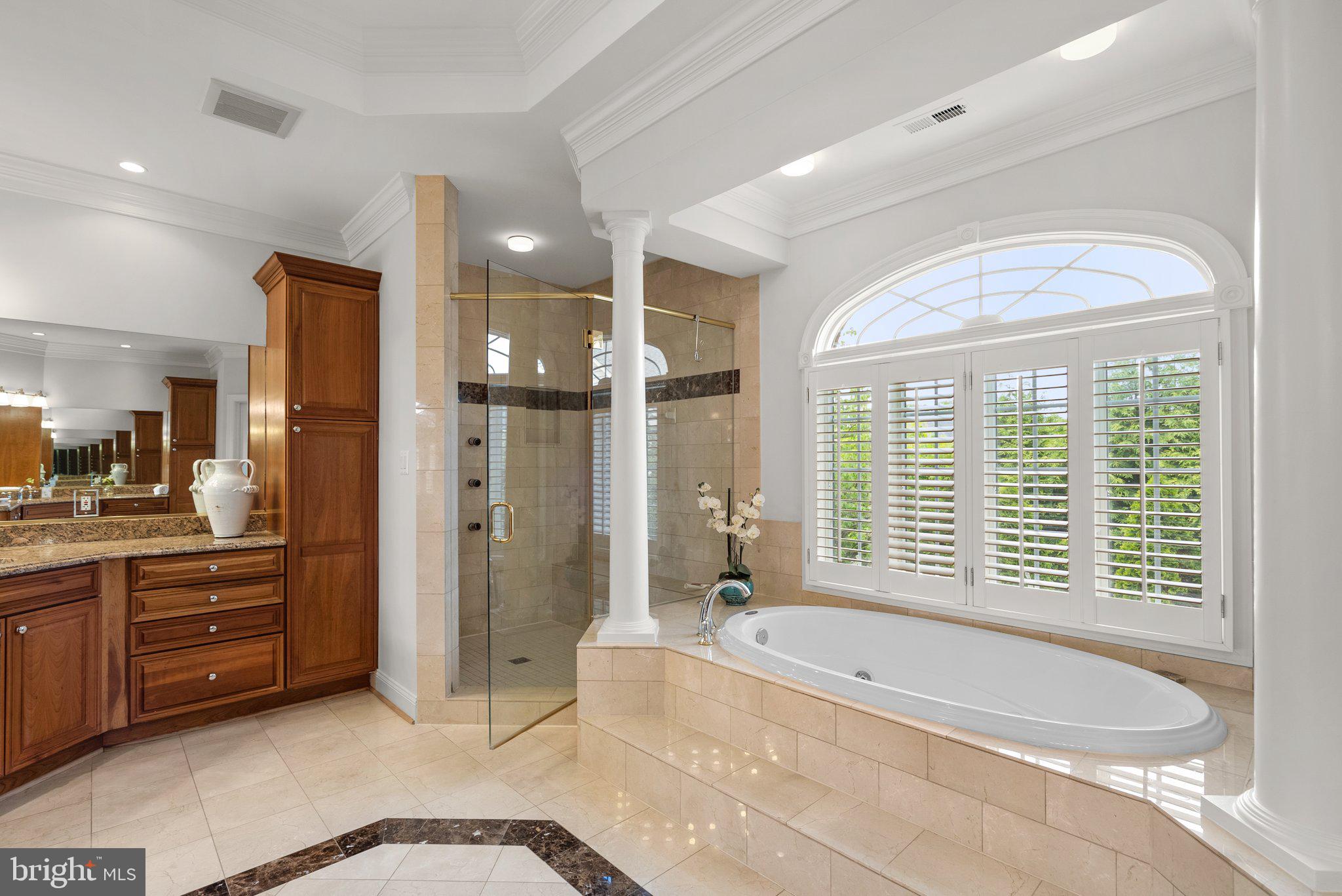 MADRILLON MANORS - Residential