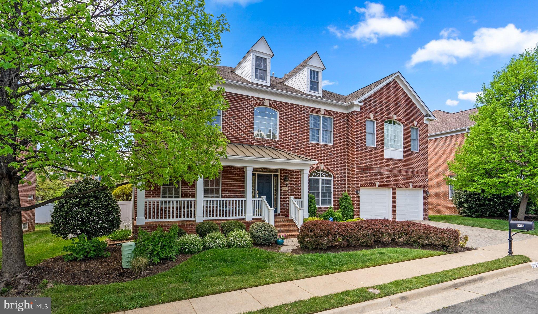 MADRILLON MANORS - Residential