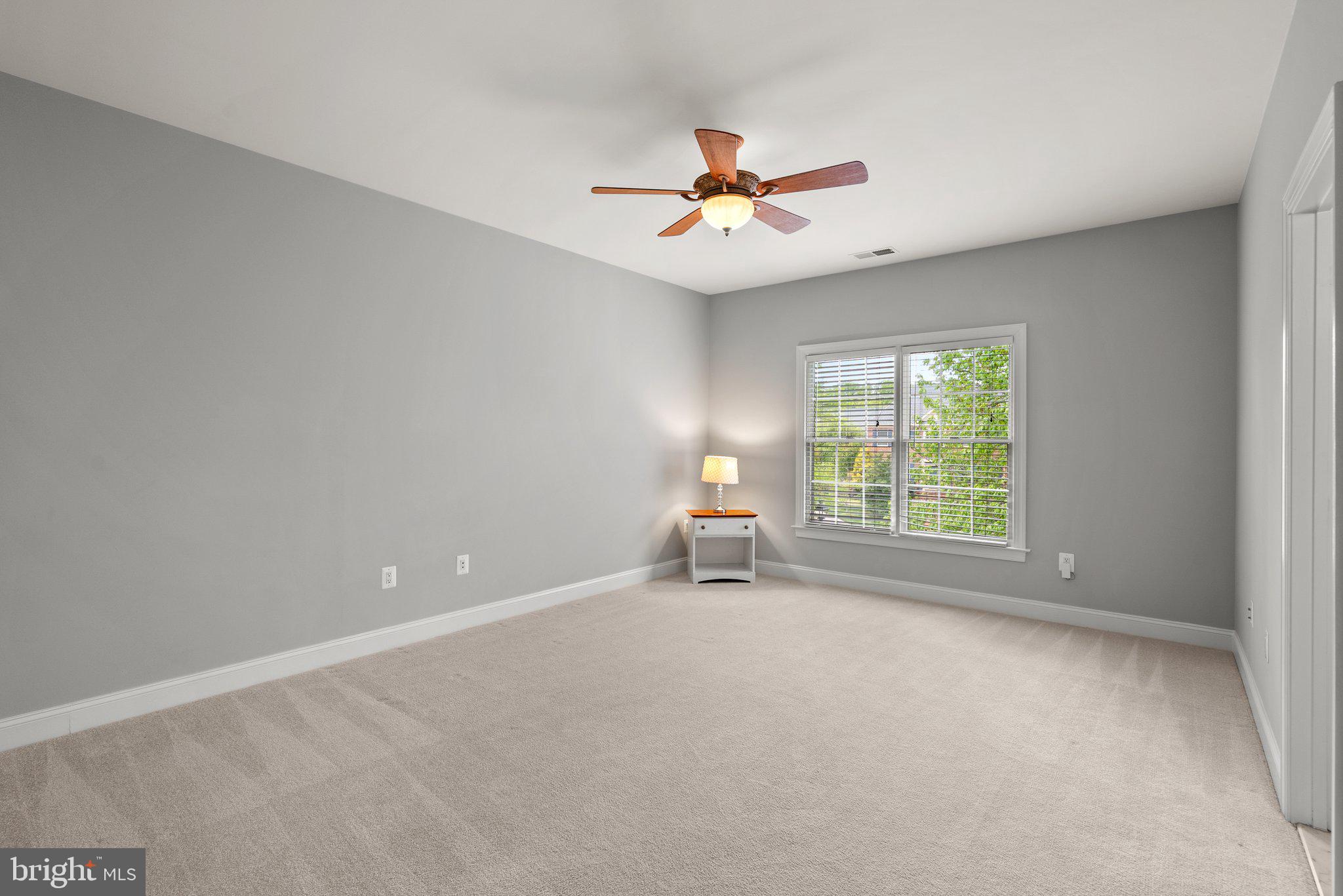 MADRILLON MANORS - Residential