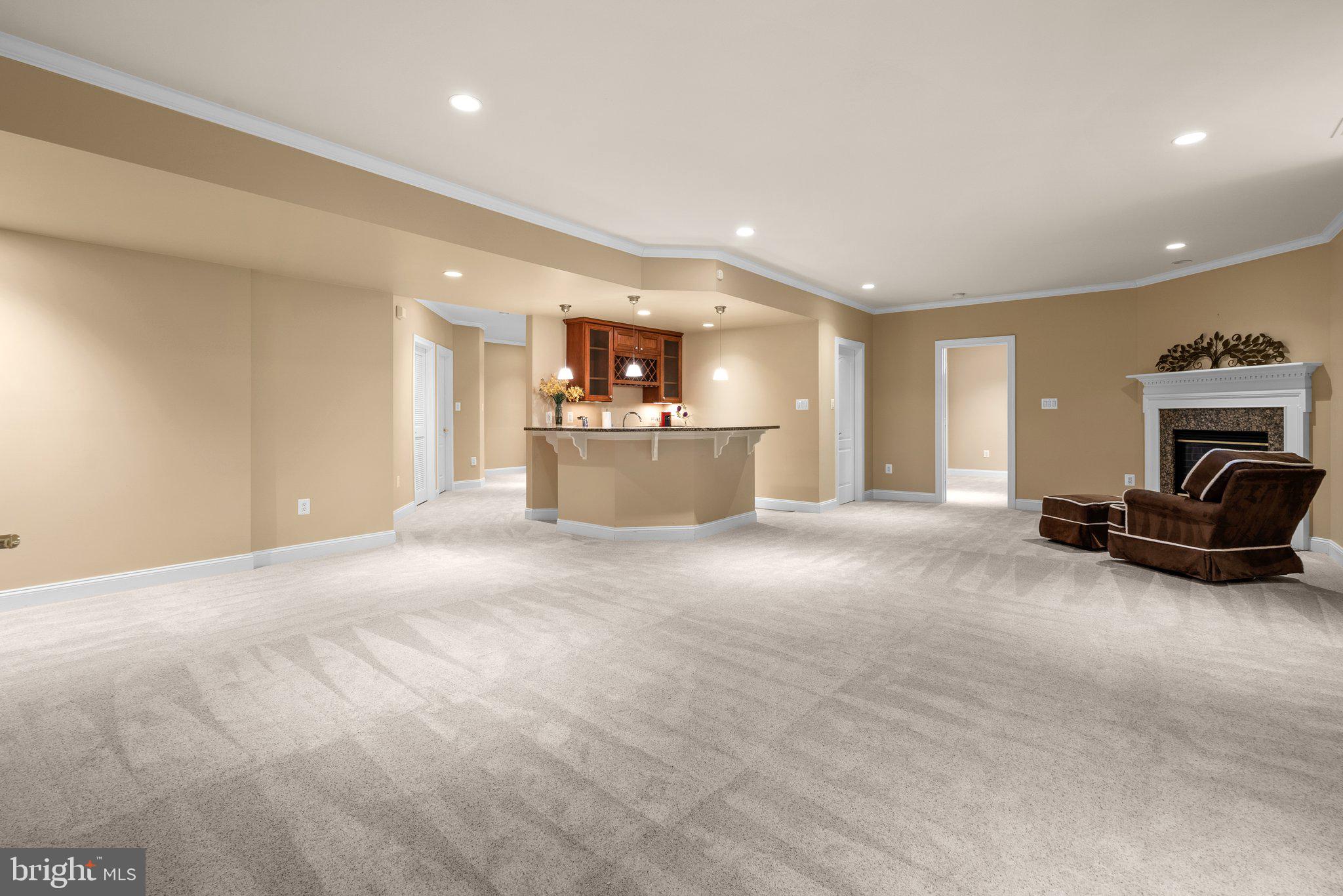 MADRILLON MANORS - Residential