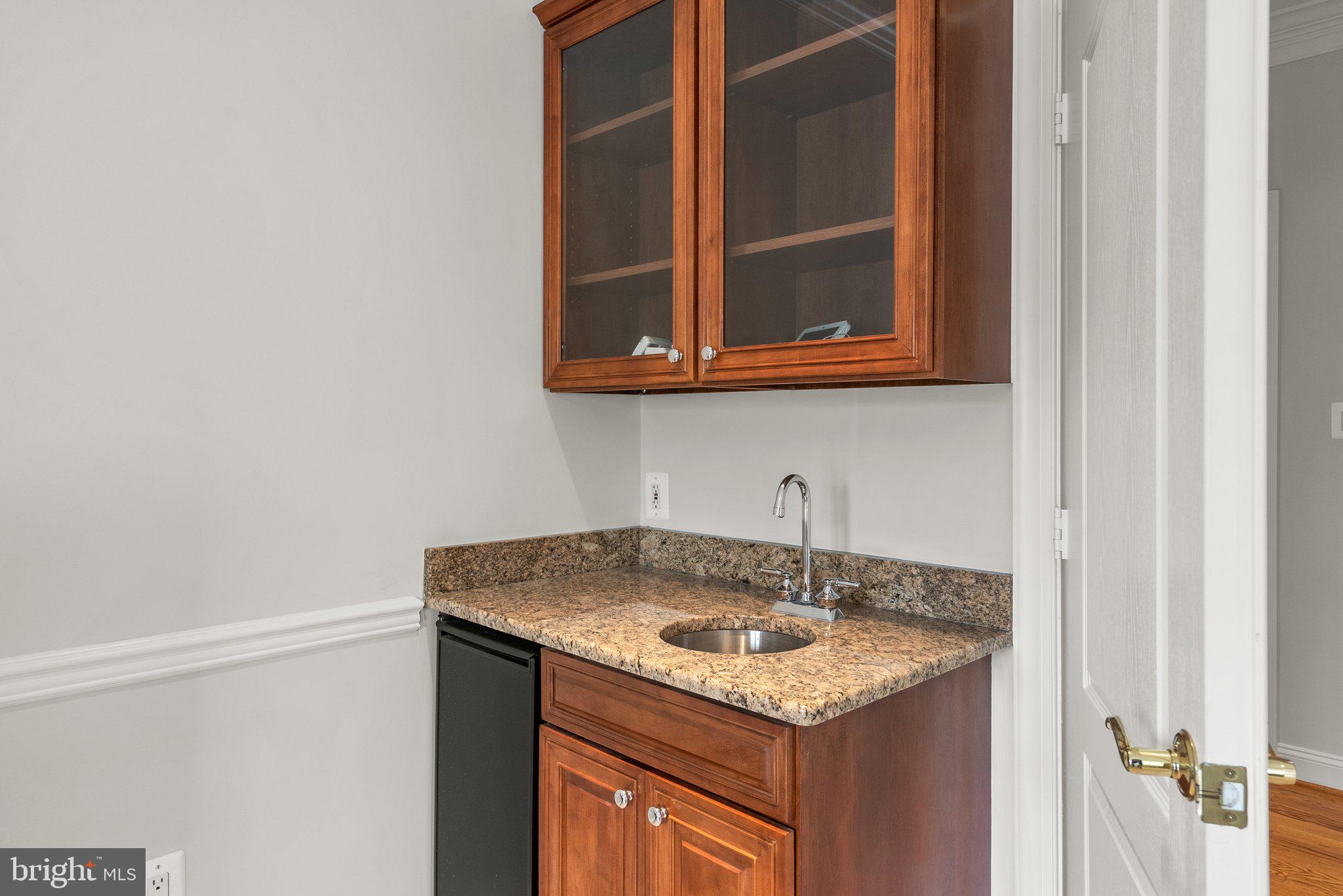 MADRILLON MANORS - Residential